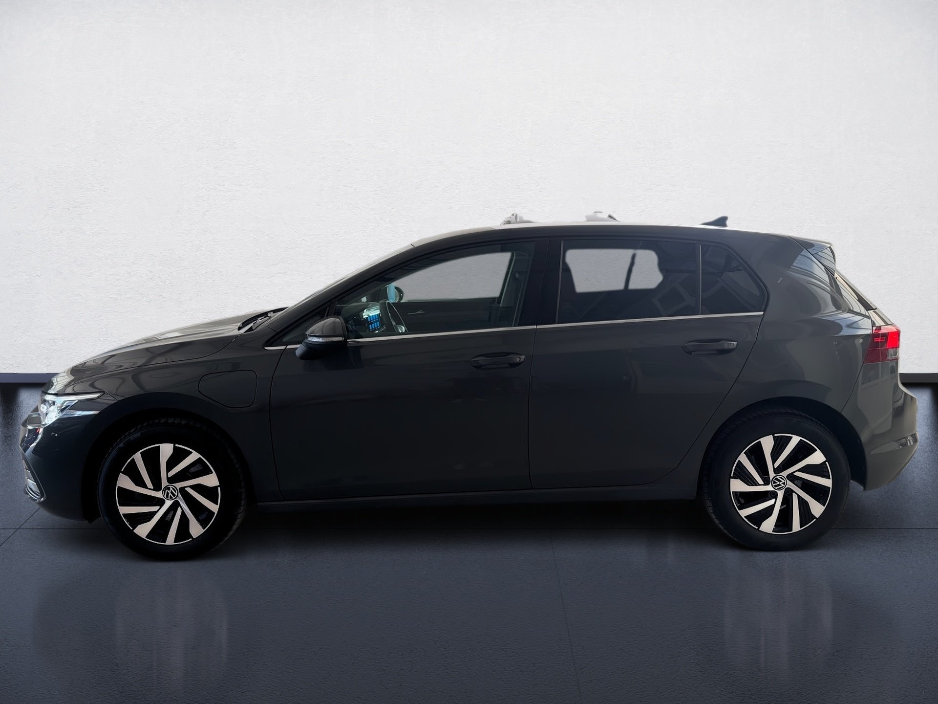 Golf VIII STYLE eHybrid DSG+ALU 16+APP CONNECT+TRAVEL ASSIST+ACC+LED+EINPARKHILFE
