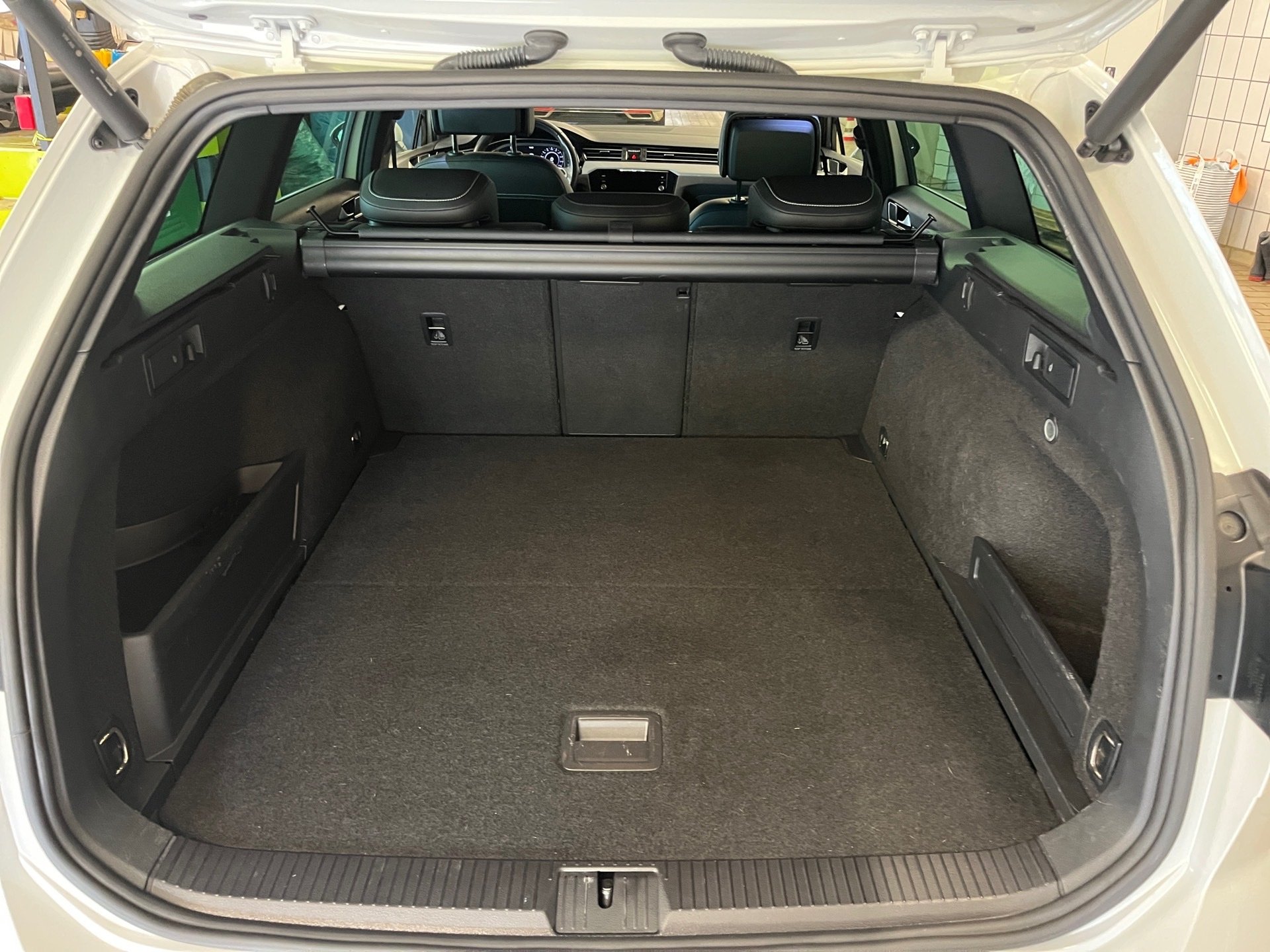 Passat Variant GTE DSG+ALU 18+RÜCKFAHRKAMERA+PANO+LED-MATRIX+NAVI+ACC+KEYLESS+APP CONNE
