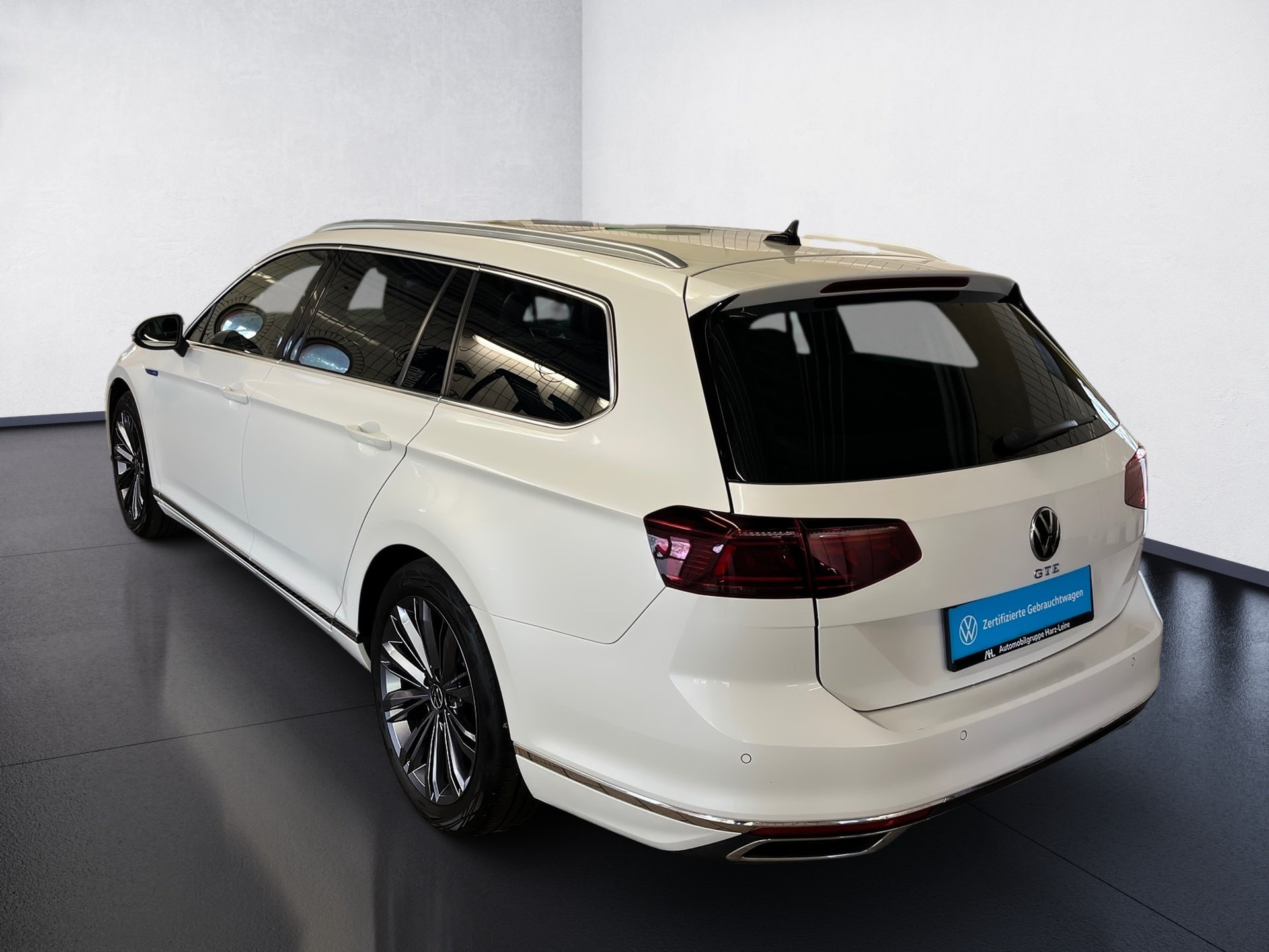 Passat Variant GTE DSG+ALU 18+RÜCKFAHRKAMERA+PANO+LED-MATRIX+NAVI+ACC+KEYLESS+APP CONNE
