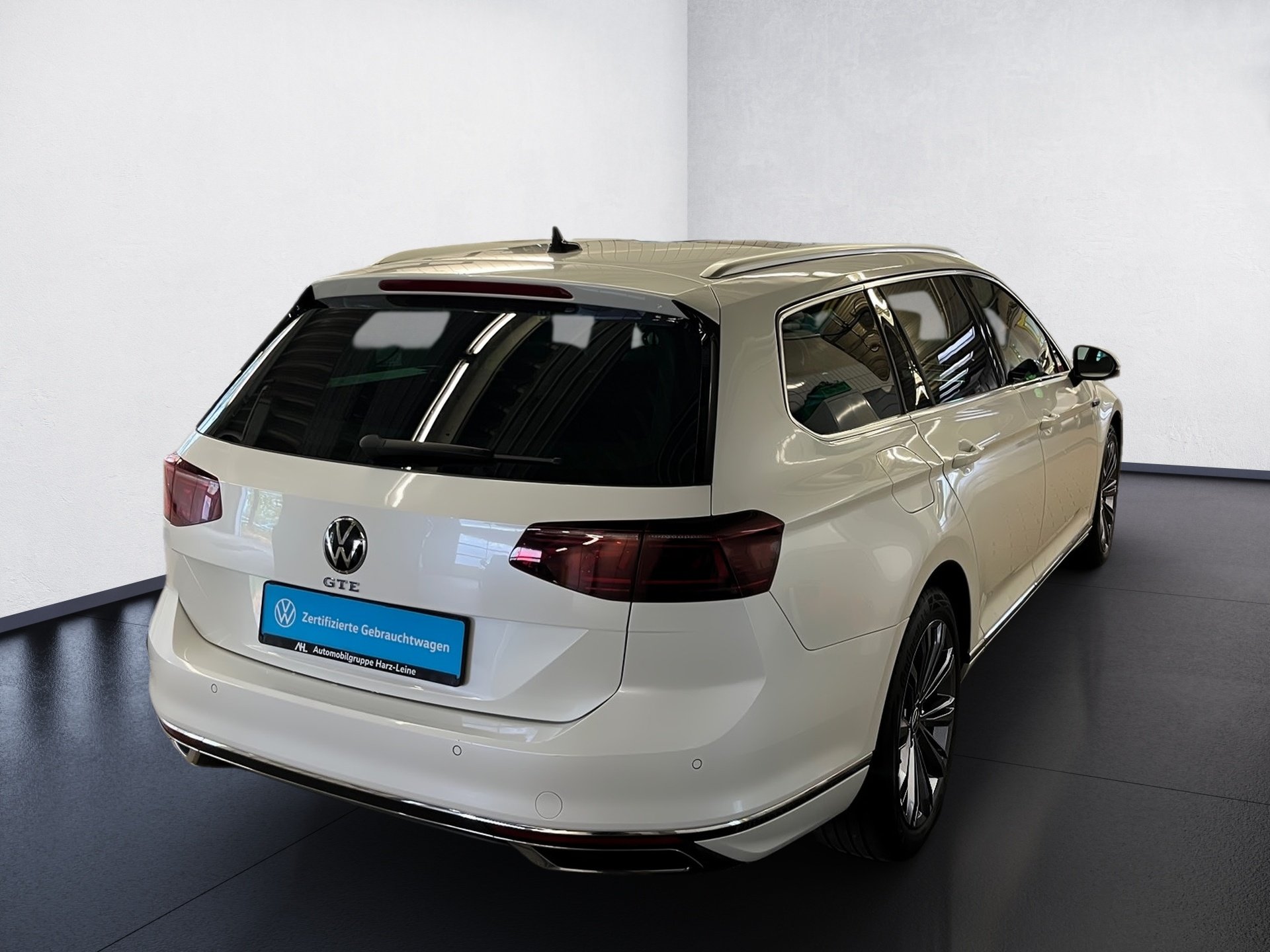 Passat Variant GTE DSG+ALU 18+RÜCKFAHRKAMERA+PANO+LED-MATRIX+NAVI+ACC+KEYLESS+APP CONNE