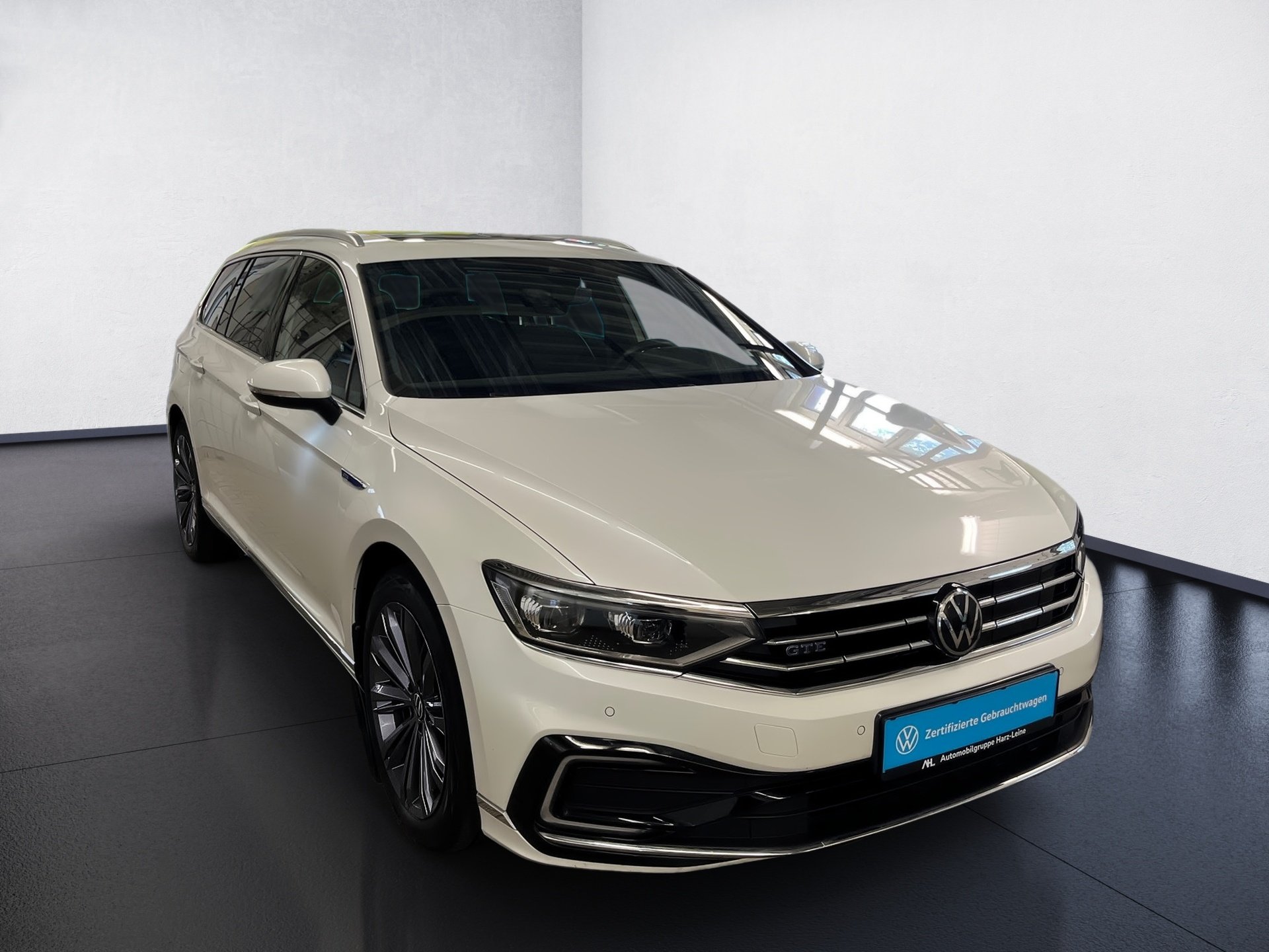 Passat Variant GTE DSG+ALU 18+RÜCKFAHRKAMERA+PANO+LED-MATRIX+NAVI+ACC+KEYLESS+APP CONNE