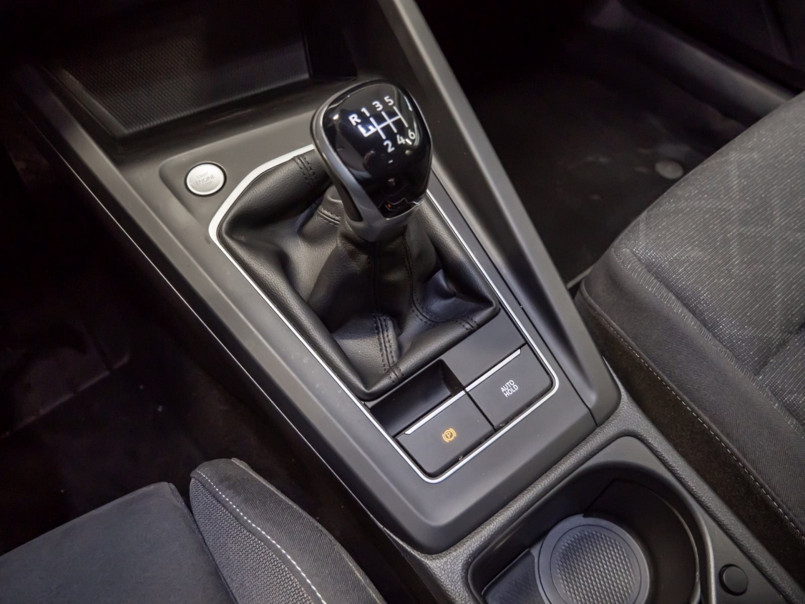 Golf VIII Variant LIFE TSI+ALU 16+AHK+ERGO SITZ+STANDHEIZUNG+TRAVEL ASSIST+NAVI