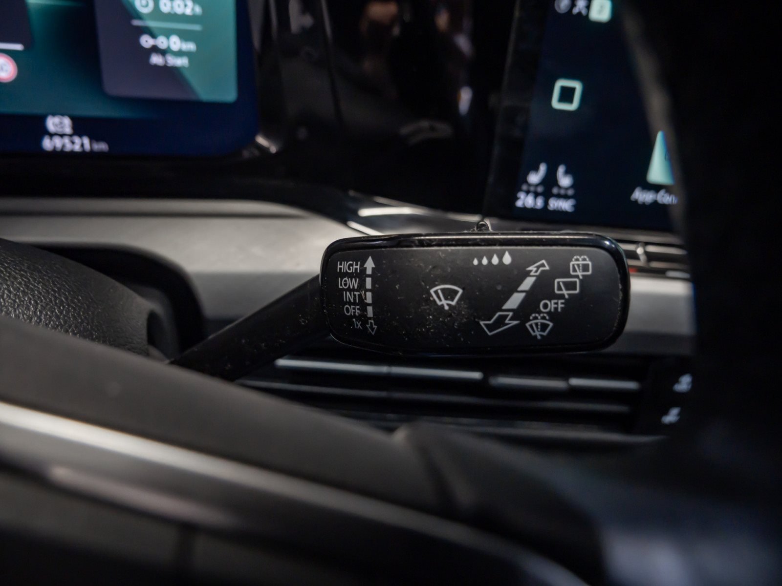 Golf VIII Variant LIFE TSI+ALU 16+AHK+ERGO SITZ+STANDHEIZUNG+TRAVEL ASSIST+NAVI