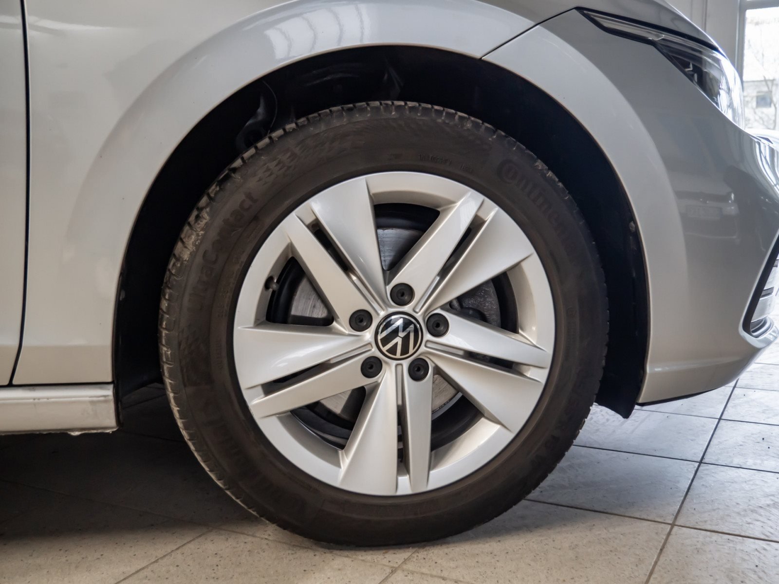 Golf VIII Variant LIFE TSI+ALU 16+AHK+ERGO SITZ+STANDHEIZUNG+TRAVEL ASSIST+NAVI