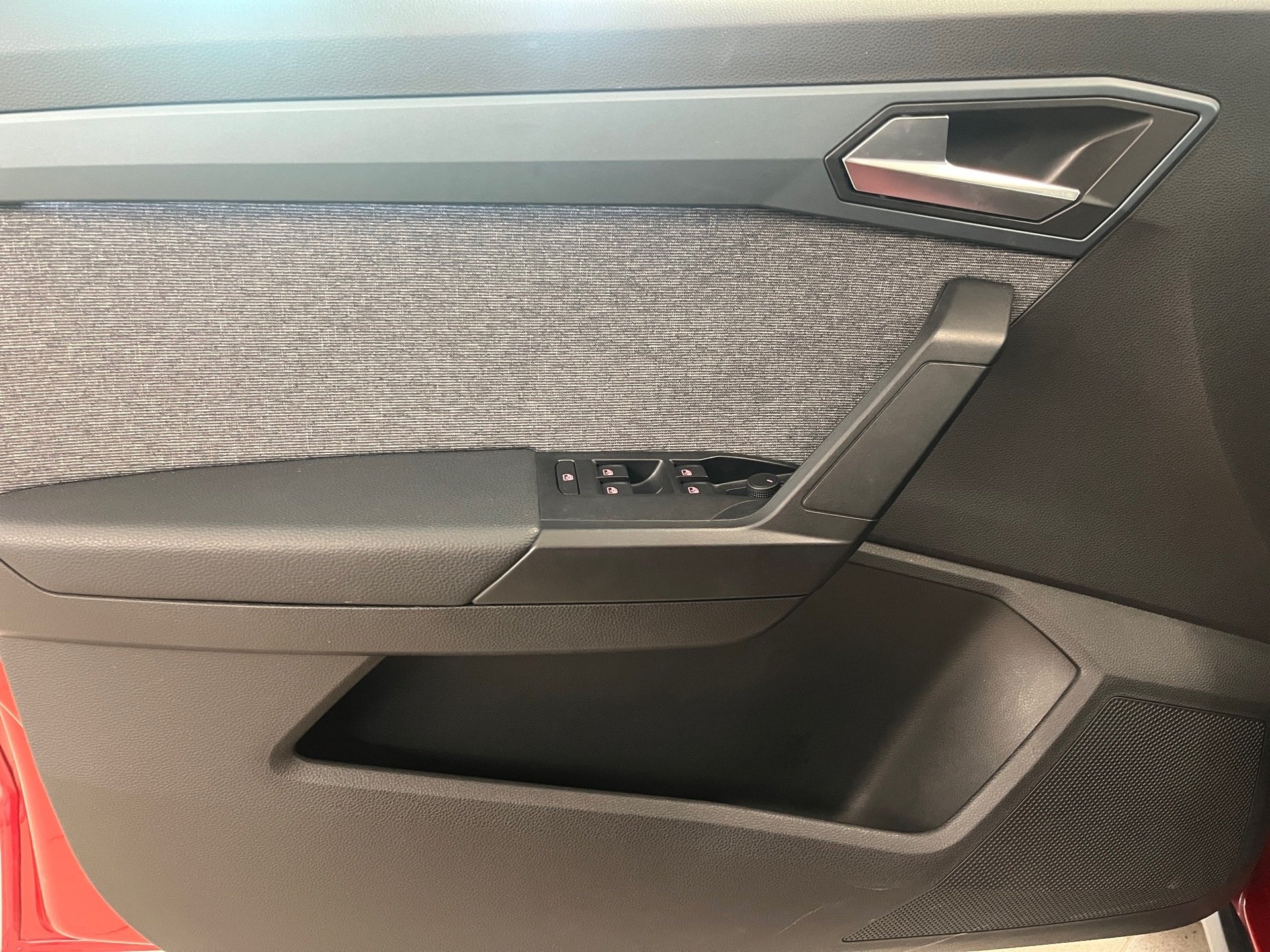 Arona XPERIENCE TSI+ALU 17+RÜCKFAHRKAMERA+NAVI+LED+ACC+PARK ASSIST+FULL LINK