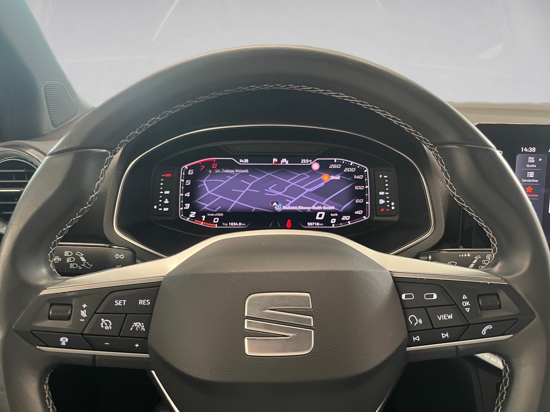 Arona XPERIENCE TSI+ALU 17+RÜCKFAHRKAMERA+NAVI+LED+ACC+PARK ASSIST+FULL LINK