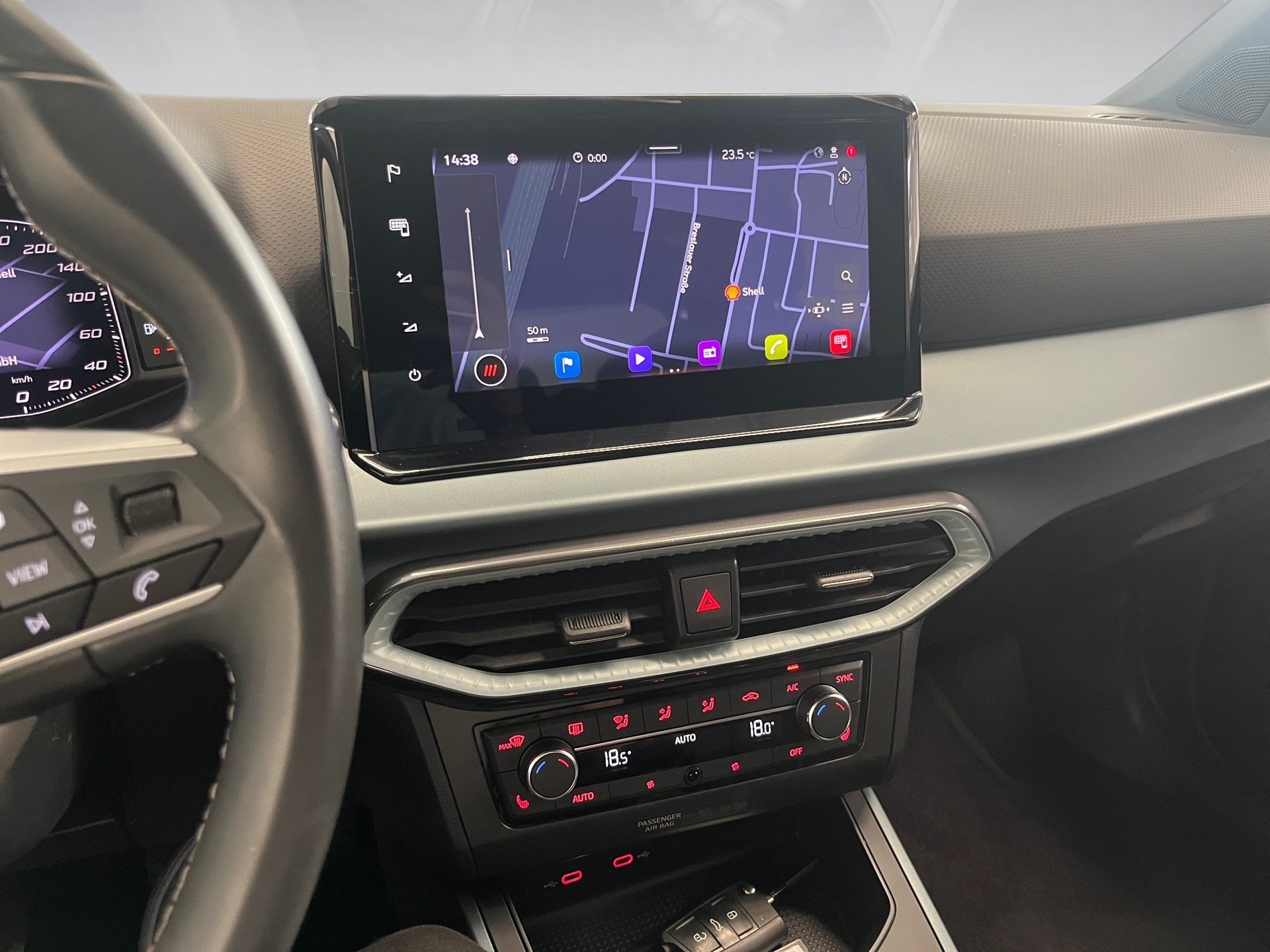 Arona XPERIENCE TSI+ALU 17+RÜCKFAHRKAMERA+NAVI+LED+ACC+PARK ASSIST+FULL LINK