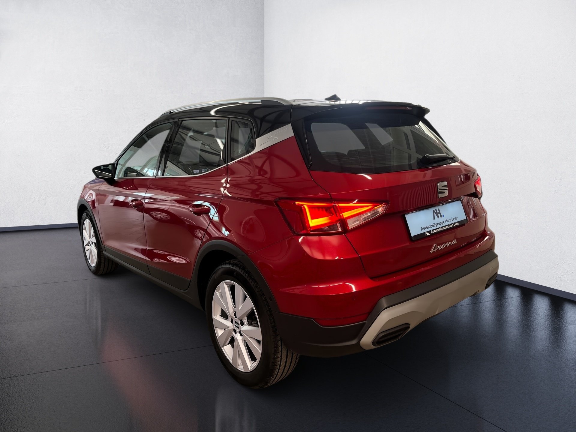Arona XPERIENCE TSI+ALU 17+RÜCKFAHRKAMERA+NAVI+LED+ACC+PARK ASSIST+FULL LINK