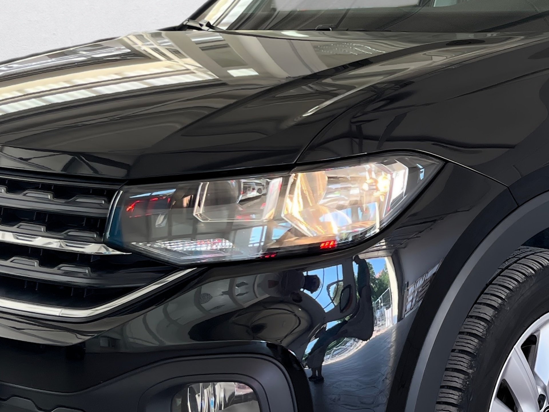 T-Cross Life LIFE TSI+ALU 16+ACC+EINPARKHILFE+APP CONNECT+KLIMA+WINTERPAKET+SIDE ASSI