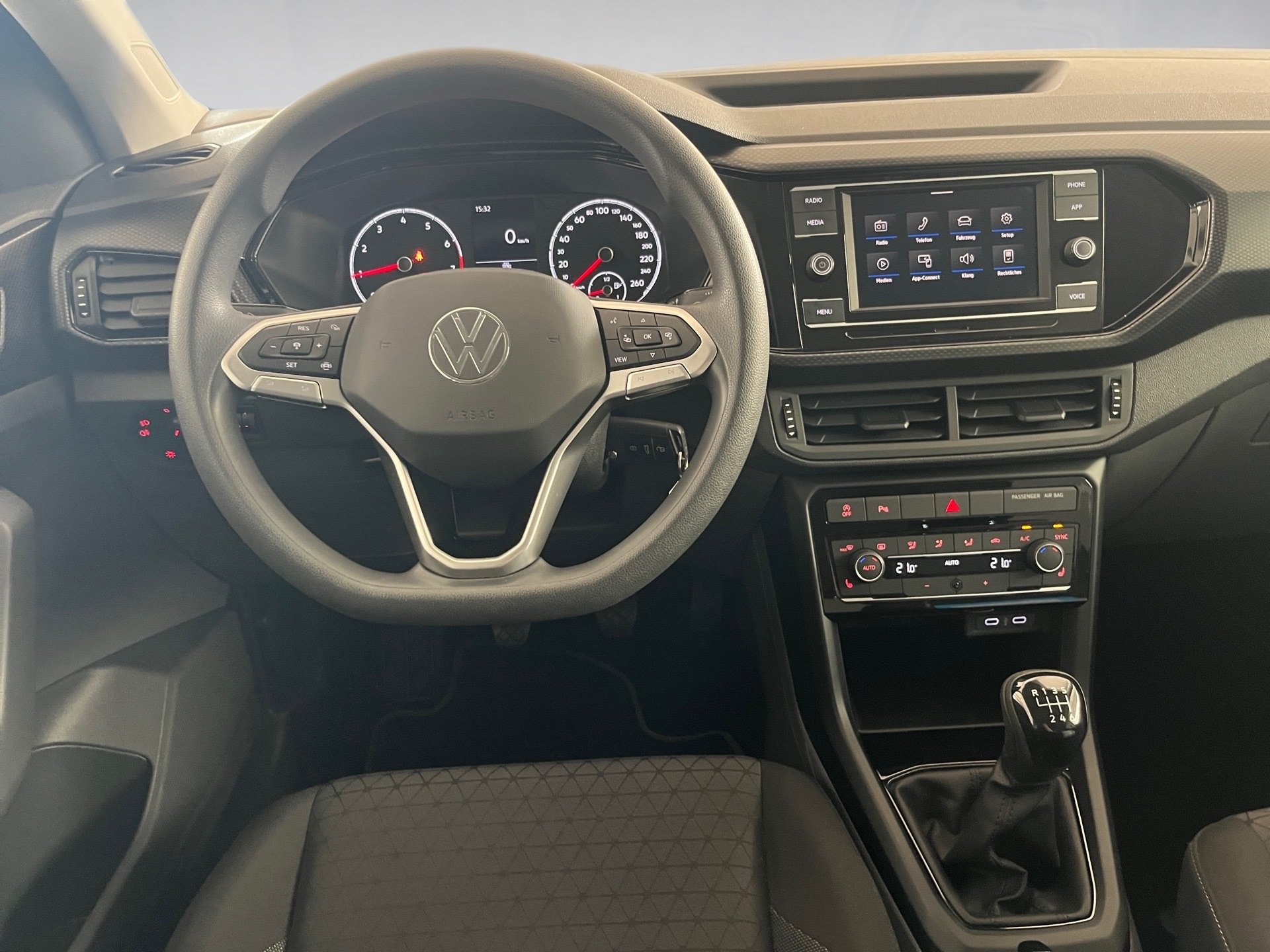 T-Cross Life LIFE TSI+ALU 16+ACC+EINPARKHILFE+APP CONNECT+KLIMA+WINTERPAKET+SIDE ASSI
