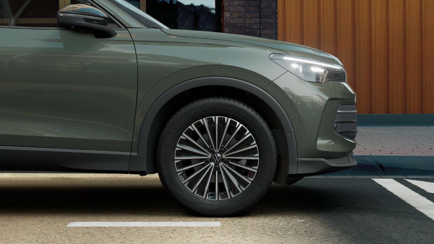 Tiguan GOAL TSI DSG+AHK+ALU 18+360° KAMERA+NAVI+PARK ASSIST+TRAVEL ASSIST+KLIMA