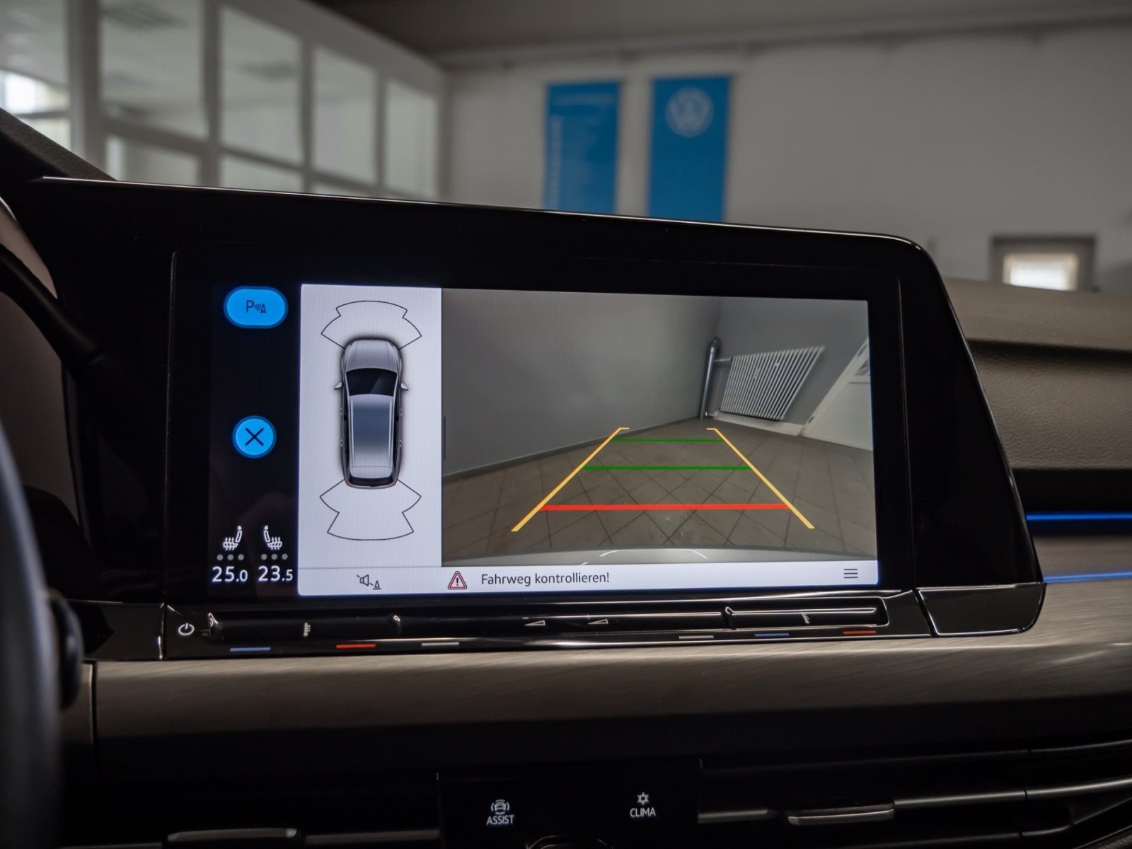 Golf VIII Variant STYLE TSI+ALU 17+ERGO SITZ+TRAVEL ASSIST+RÜCKFAHRKAMERA+NAVI+LED-PLUS+