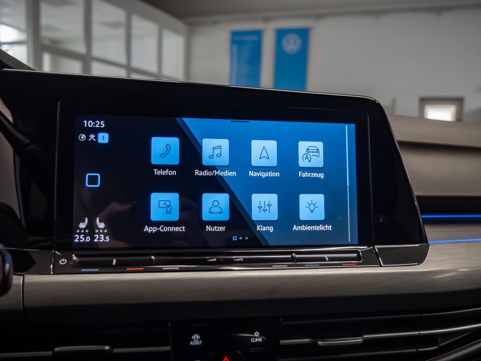 Golf VIII Variant STYLE TSI+ALU 17+ERGO SITZ+TRAVEL ASSIST+RÜCKFAHRKAMERA+NAVI+LED-PLUS+