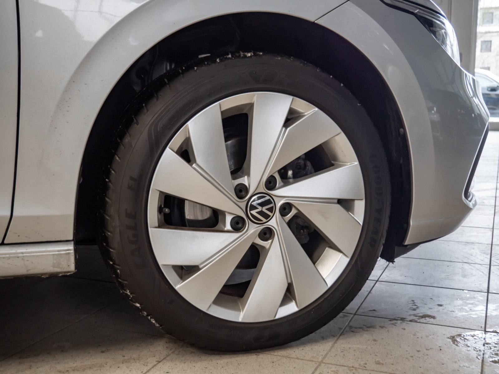 Golf VIII Variant STYLE TSI+ALU 17+ERGO SITZ+TRAVEL ASSIST+RÜCKFAHRKAMERA+NAVI+LED-PLUS+