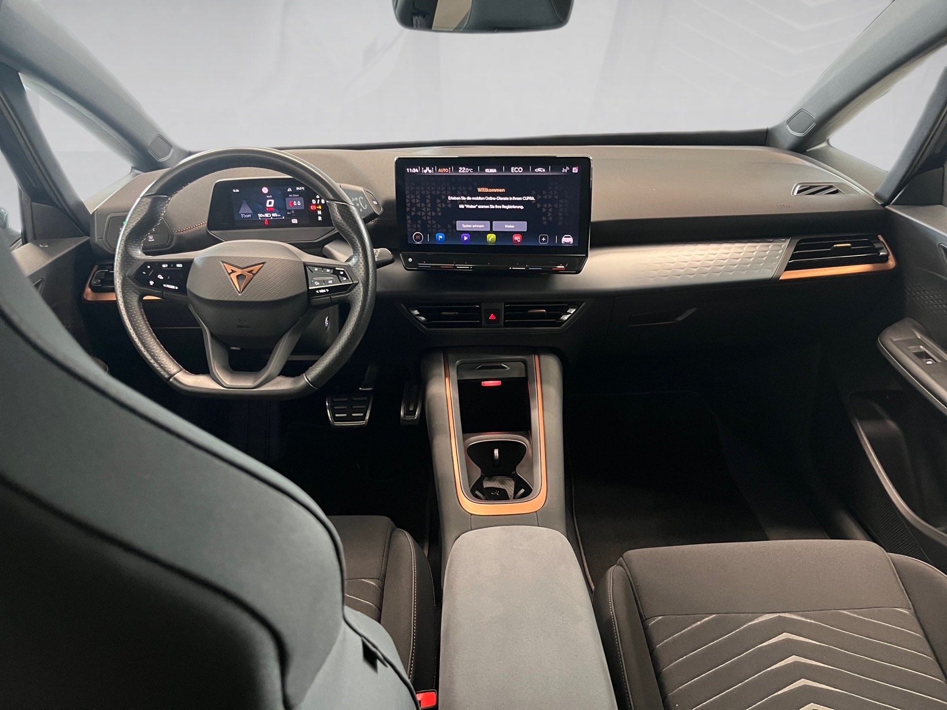 Born ALU 19+RÜCKFAHRKAMERA+KEYLESS+PARK ASSIST+LED+ACC+MIRROR LINK+SITZHEIZUN