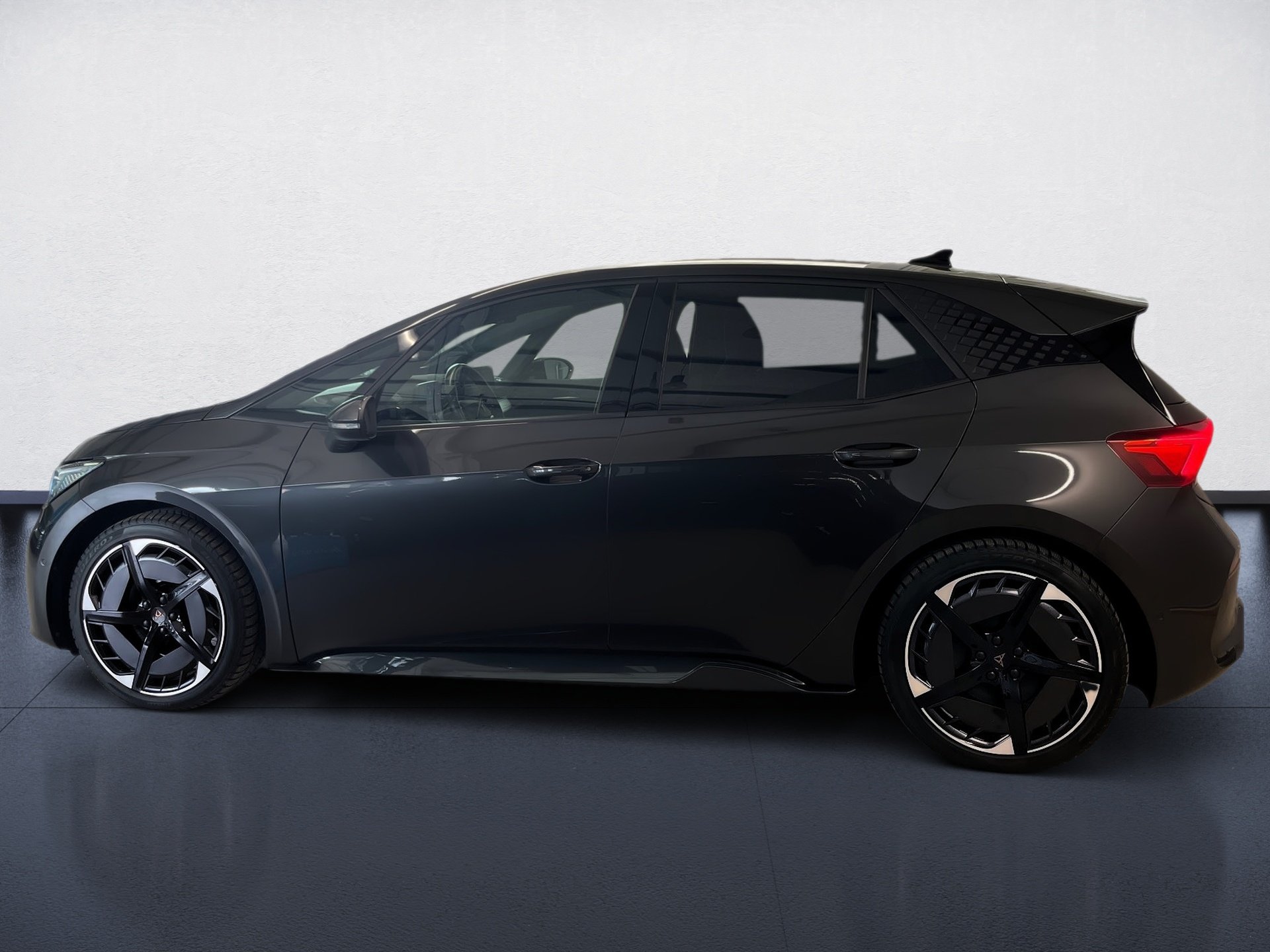 Born ALU 19+RÜCKFAHRKAMERA+KEYLESS+PARK ASSIST+LED+ACC+MIRROR LINK+SITZHEIZUN