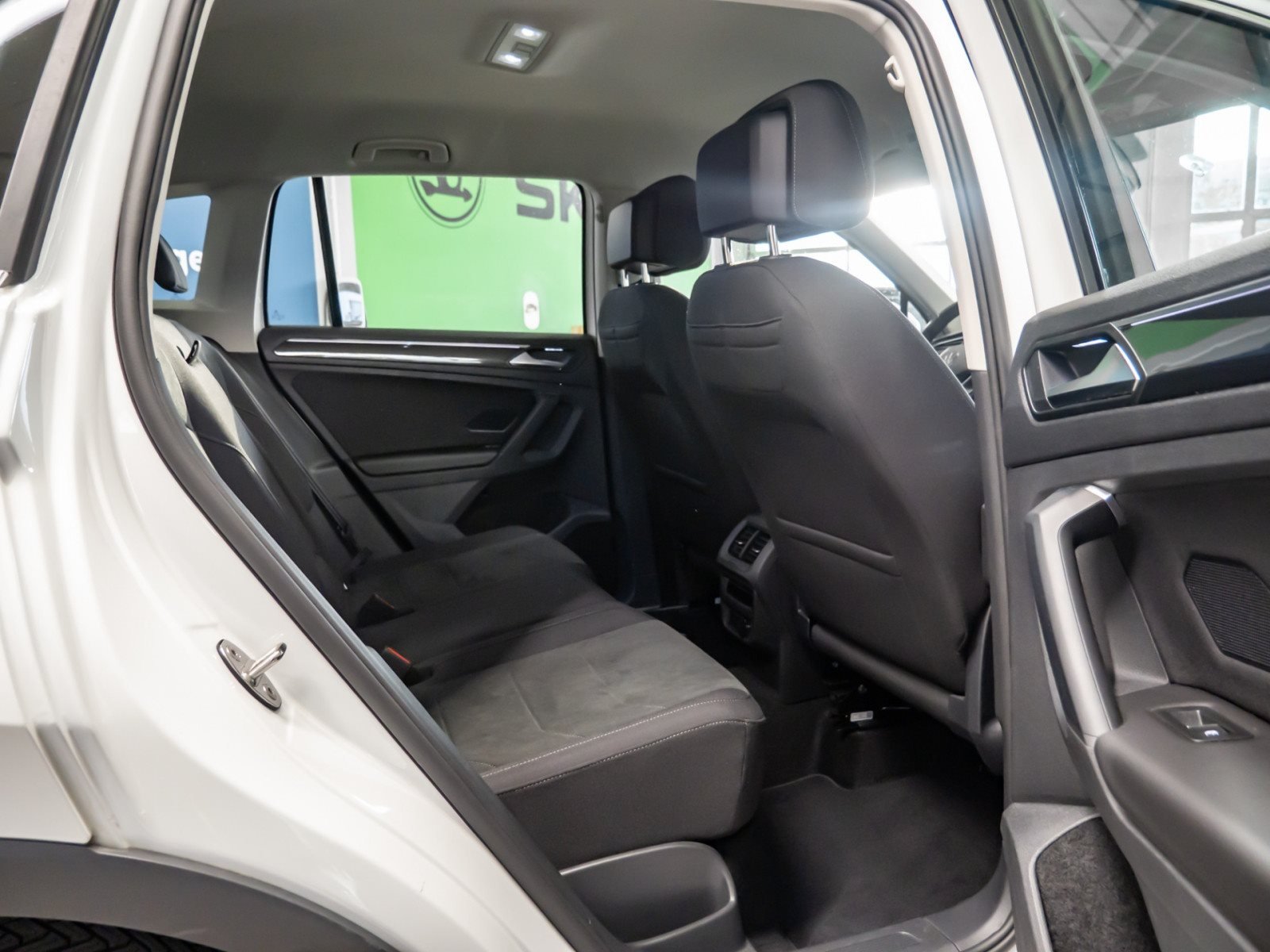 Tiguan ELEGANCE eHYBRID DSG+ALU 18+NAVI+LED-MATRIX+ACC+PARK ASSIST+SIDE ASSIST