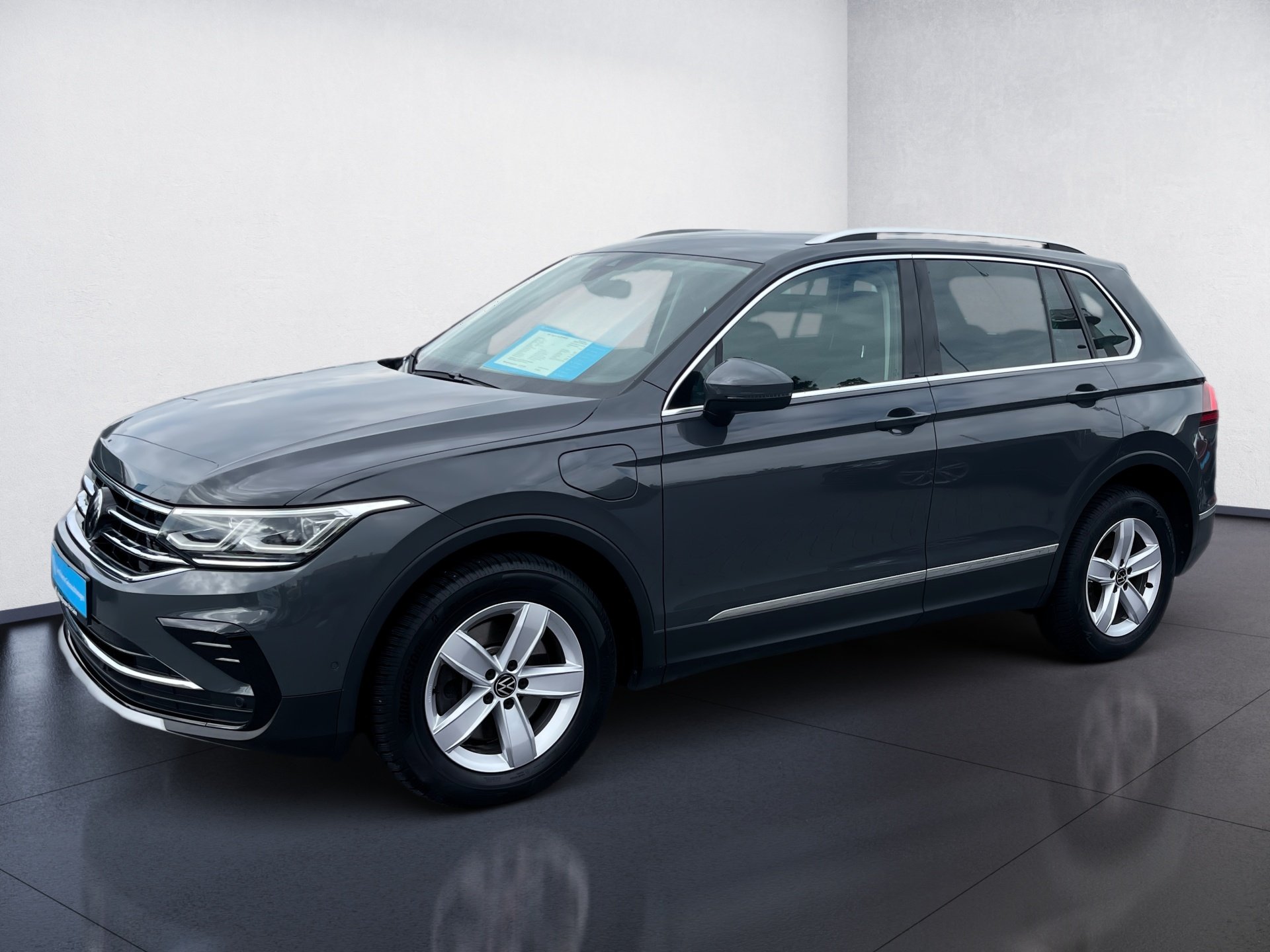Tiguan ELEGANCE eHYBRID DSG+AHK+ALU 18+RÜCKFAHRKAMERA+APP CONNECT+LED-MATRIX