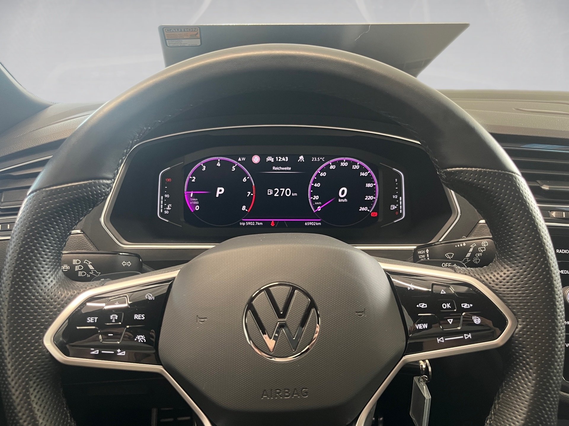 Tiguan Allspace R-LINE 4MOTION TSI DSG+ALU 16+ACC+EINPARKHILFE+IQ. LIGHT+APP CONNECT