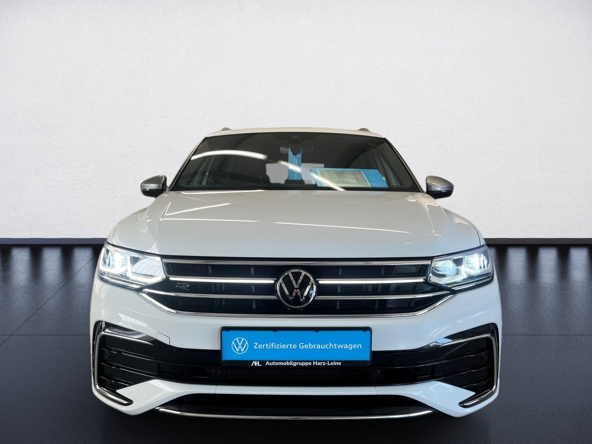 Tiguan Allspace R-LINE 4MOTION TSI DSG+ALU 16+ACC+EINPARKHILFE+IQ. LIGHT+APP CONNECT