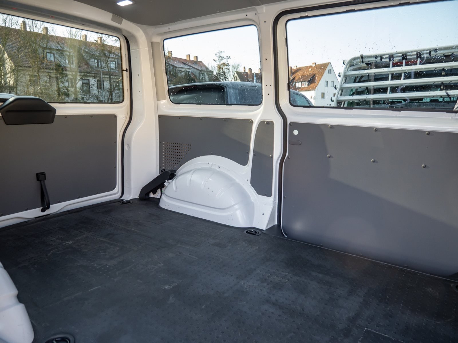 Transporter Kombi TDI DSG+ACC+ELK HECKKLAPPE+RÜCKFAHRKAMERA+SITZHEIZUNG+KLIMA+APP CONNECT