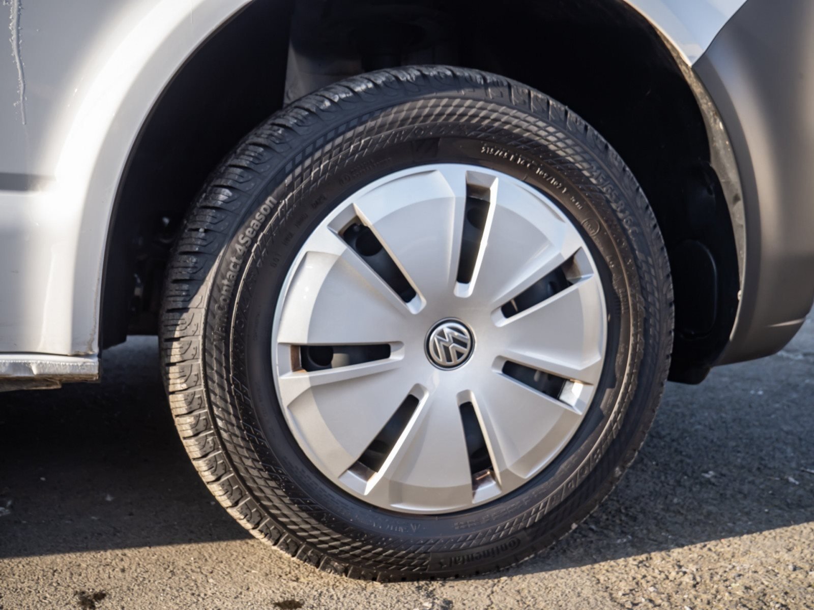 Transporter Kombi TDI DSG+ACC+ELK HECKKLAPPE+RÜCKFAHRKAMERA+SITZHEIZUNG+KLIMA+APP CONNECT