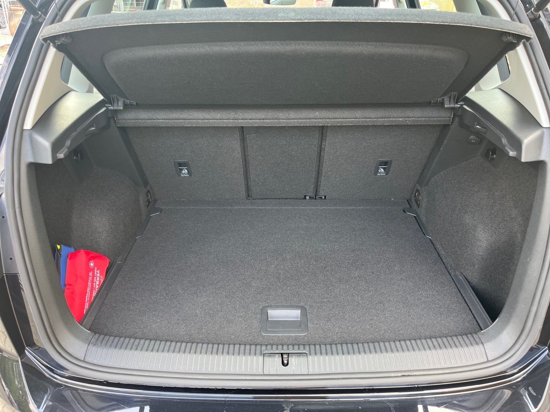 Golf Sportsvan COMFORTLINE TSI DSG+ALU 16+NAVI+ACC+LED+EINPARKHILFE+WINTERPAKET+KLIMA