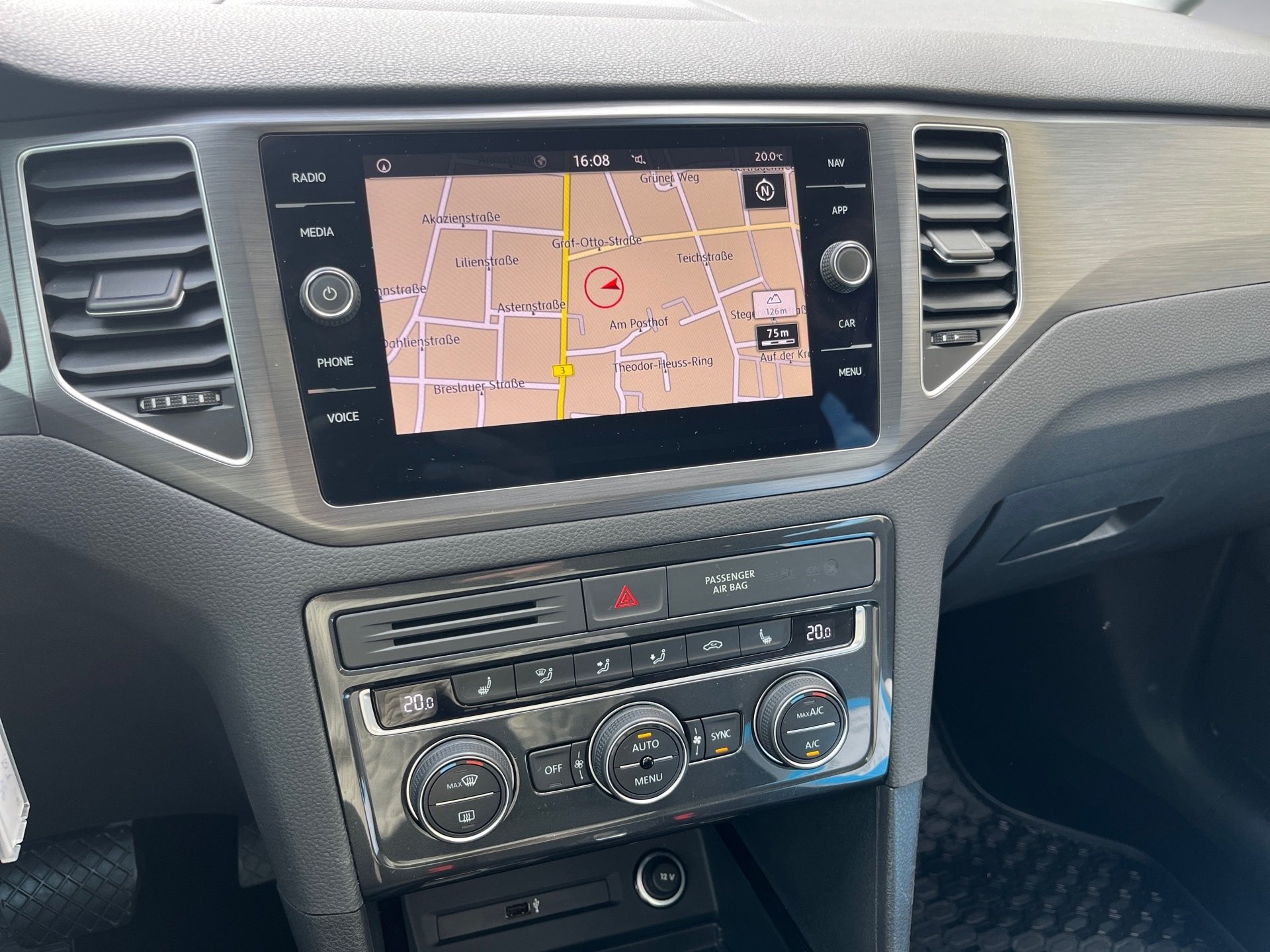 Golf Sportsvan COMFORTLINE TSI DSG+ALU 16+NAVI+ACC+LED+EINPARKHILFE+WINTERPAKET+KLIMA