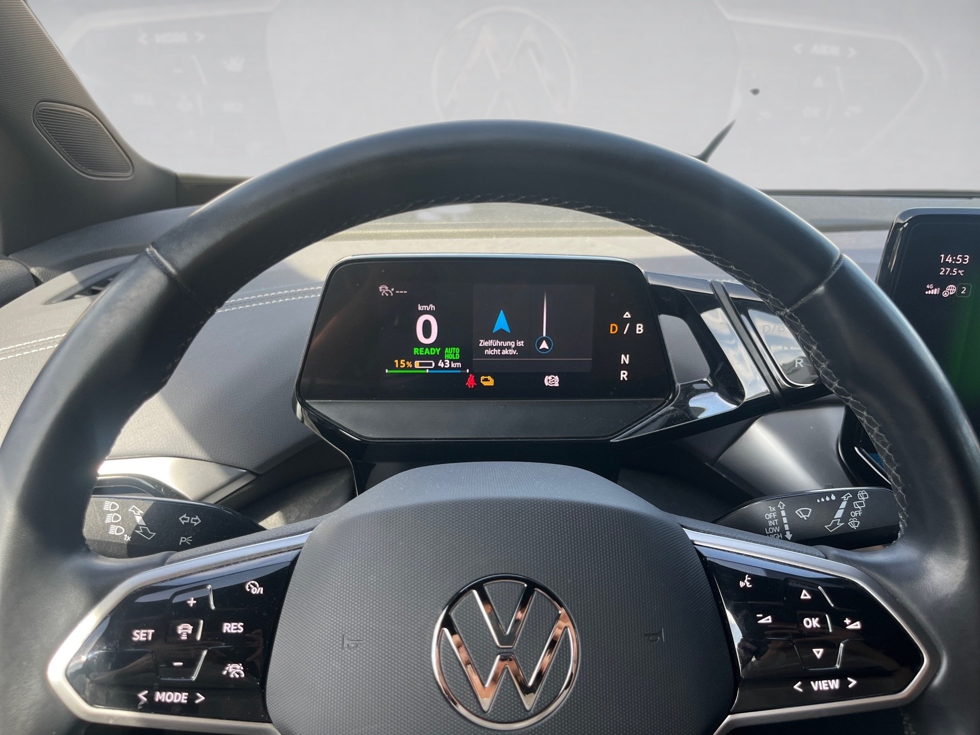 ID.4 PURE PERFORMANCE+ALU 19+360° KAMERA+KEYLESS+LED-MATRIX+TRAVEL ASSIST+APP