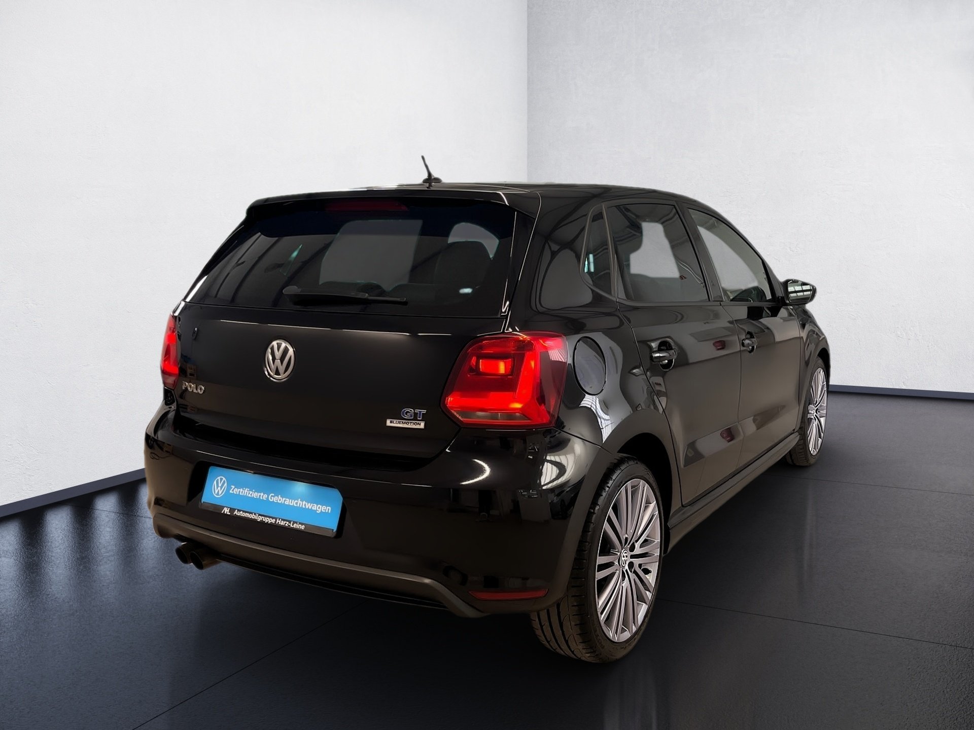 Polo BLUE GT TSI+ALU 17+EINPARKHILFE+SPORTFAHWERK+TEMPOMAT+RADIO+SPORTSITZE