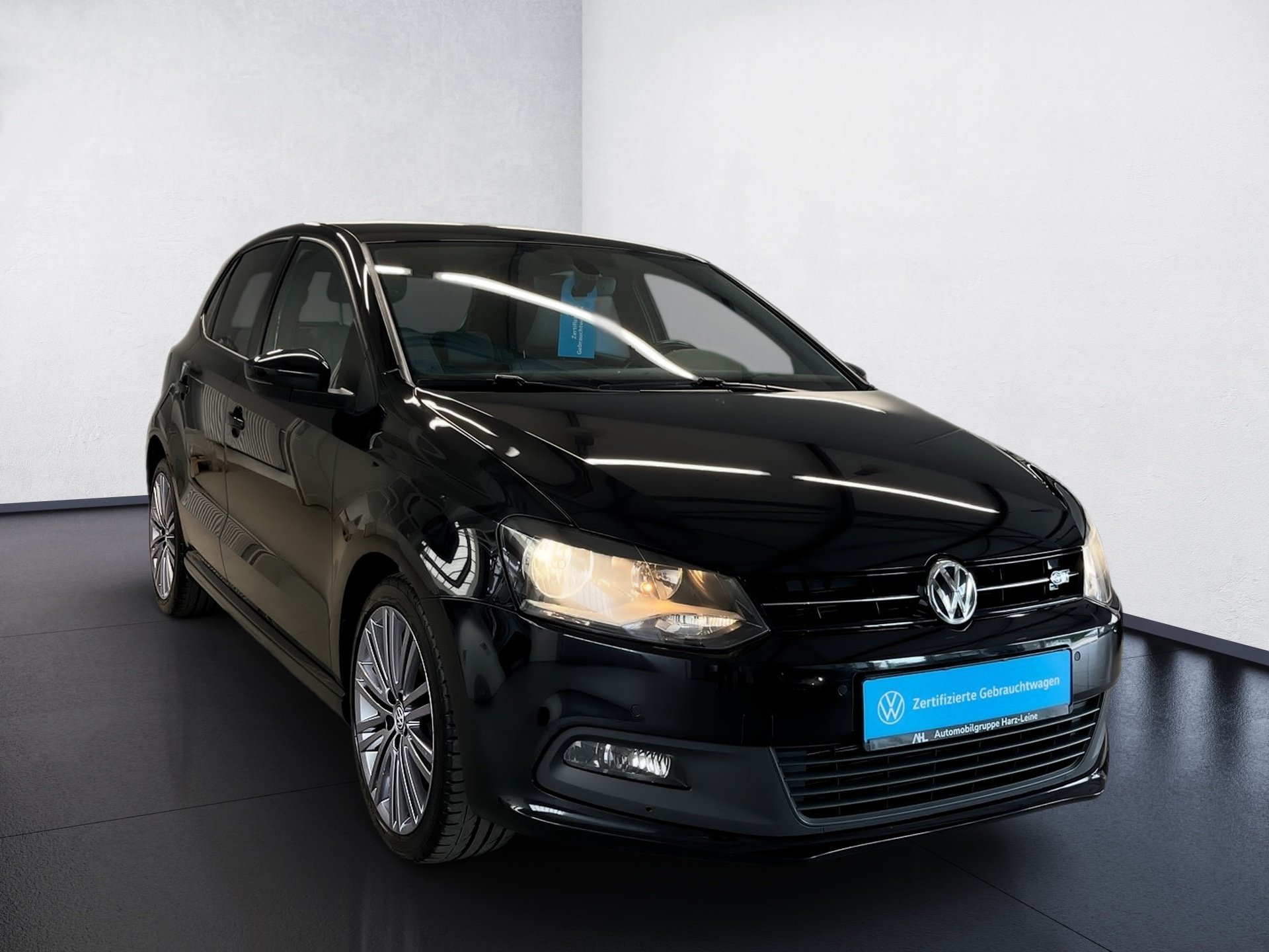Polo BLUE GT TSI+ALU 17+EINPARKHILFE+SPORTFAHWERK+TEMPOMAT+RADIO+SPORTSITZE