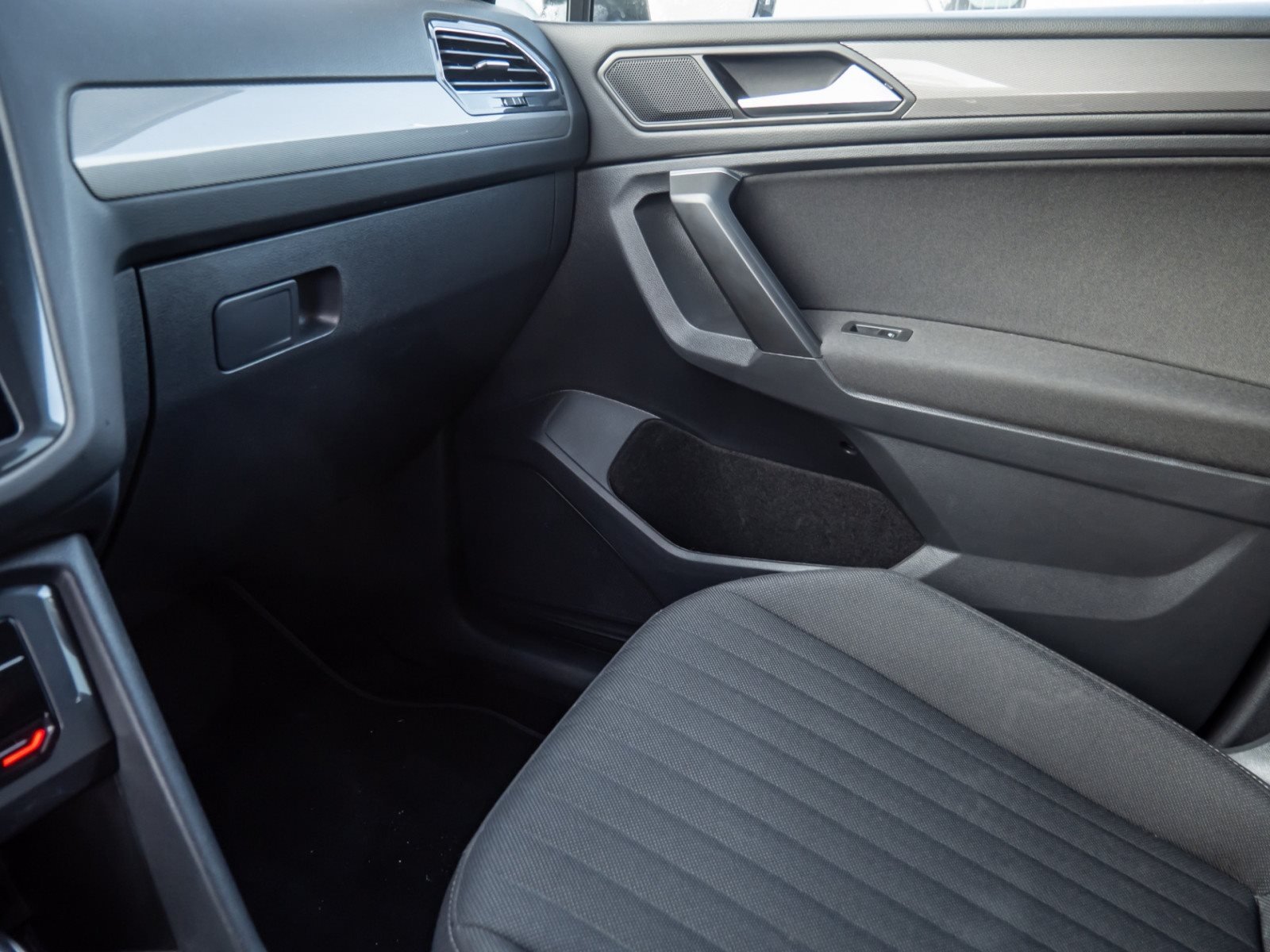 Tiguan Allspace LIFE TDI DSG 4MOTION+ALU 18+AHK+ACC+LED+NAVI+KLIMA+ELK HECKKLAPPE+EINPAR