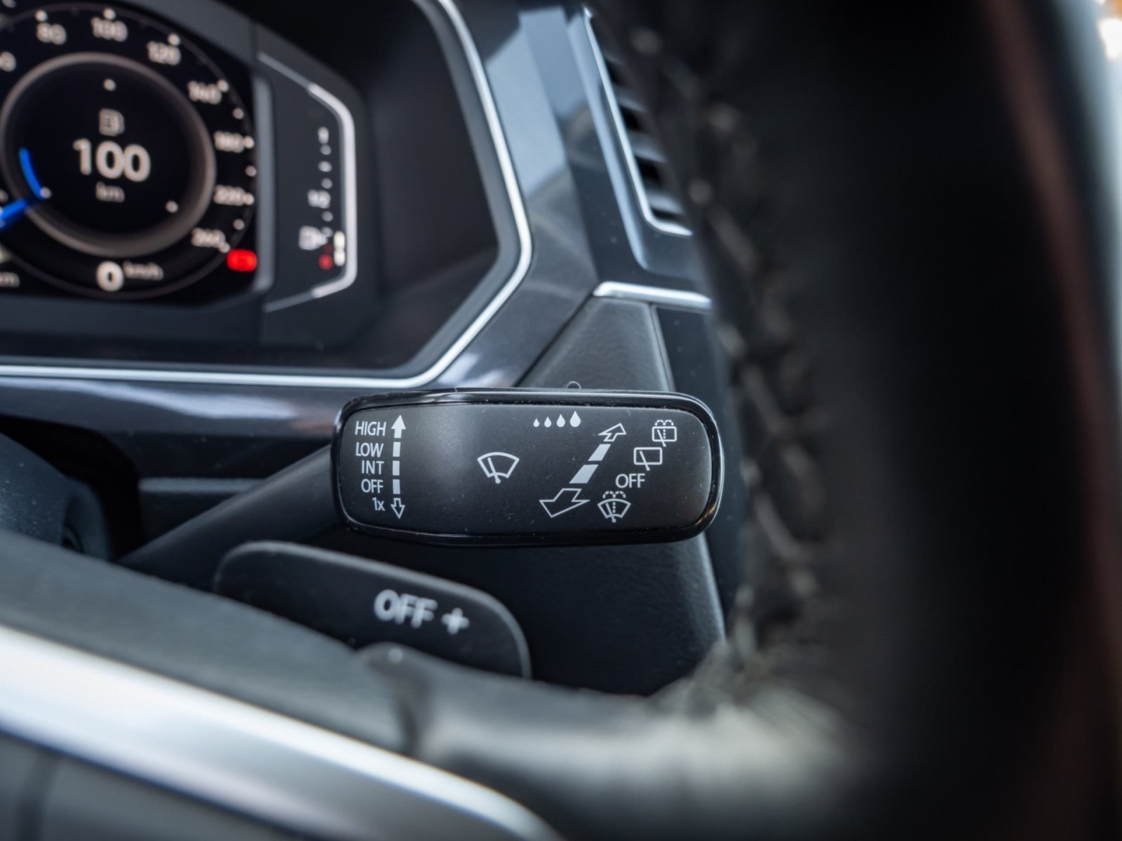 Tiguan Allspace LIFE TDI DSG 4MOTION+ALU 18+AHK+ACC+LED+NAVI+KLIMA+ELK HECKKLAPPE+EINPAR