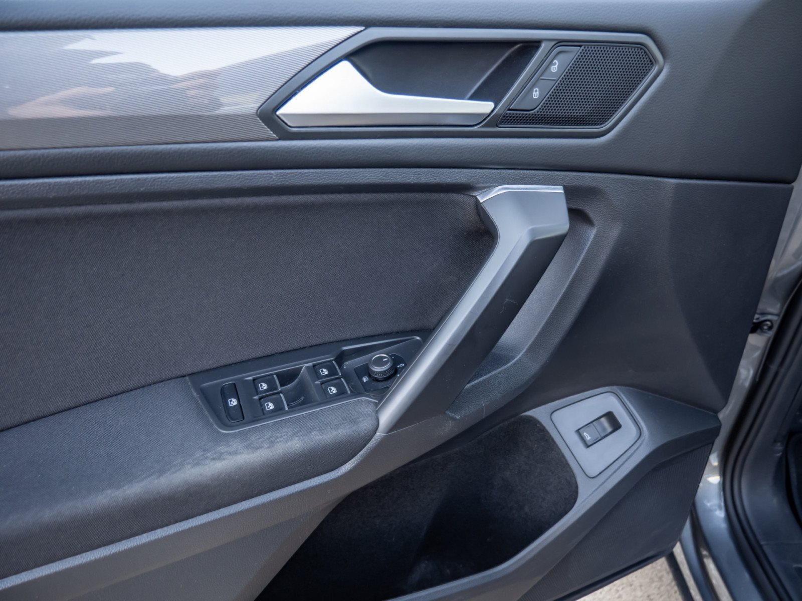 Tiguan Allspace LIFE TDI DSG 4MOTION+ALU 18+AHK+ACC+LED+NAVI+KLIMA+ELK HECKKLAPPE+EINPAR