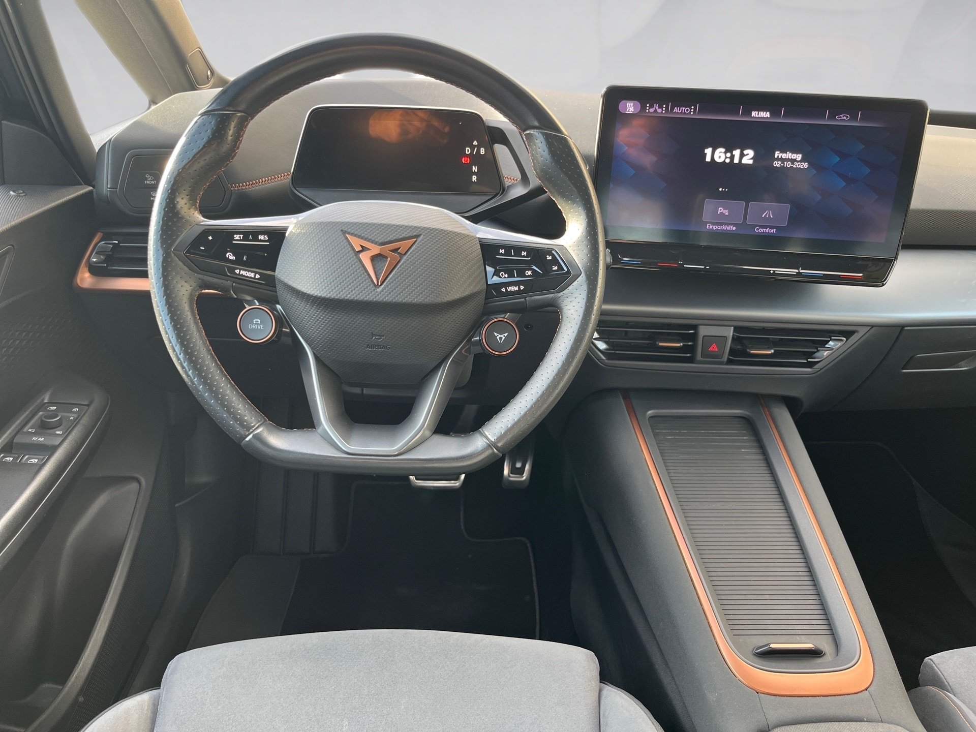 Born eBOOST+ALU 20+DCC+BEATS AUDIO+RÜCKFAHRKAMERA+AR-HUD+KEYLESS+ELK SITZE