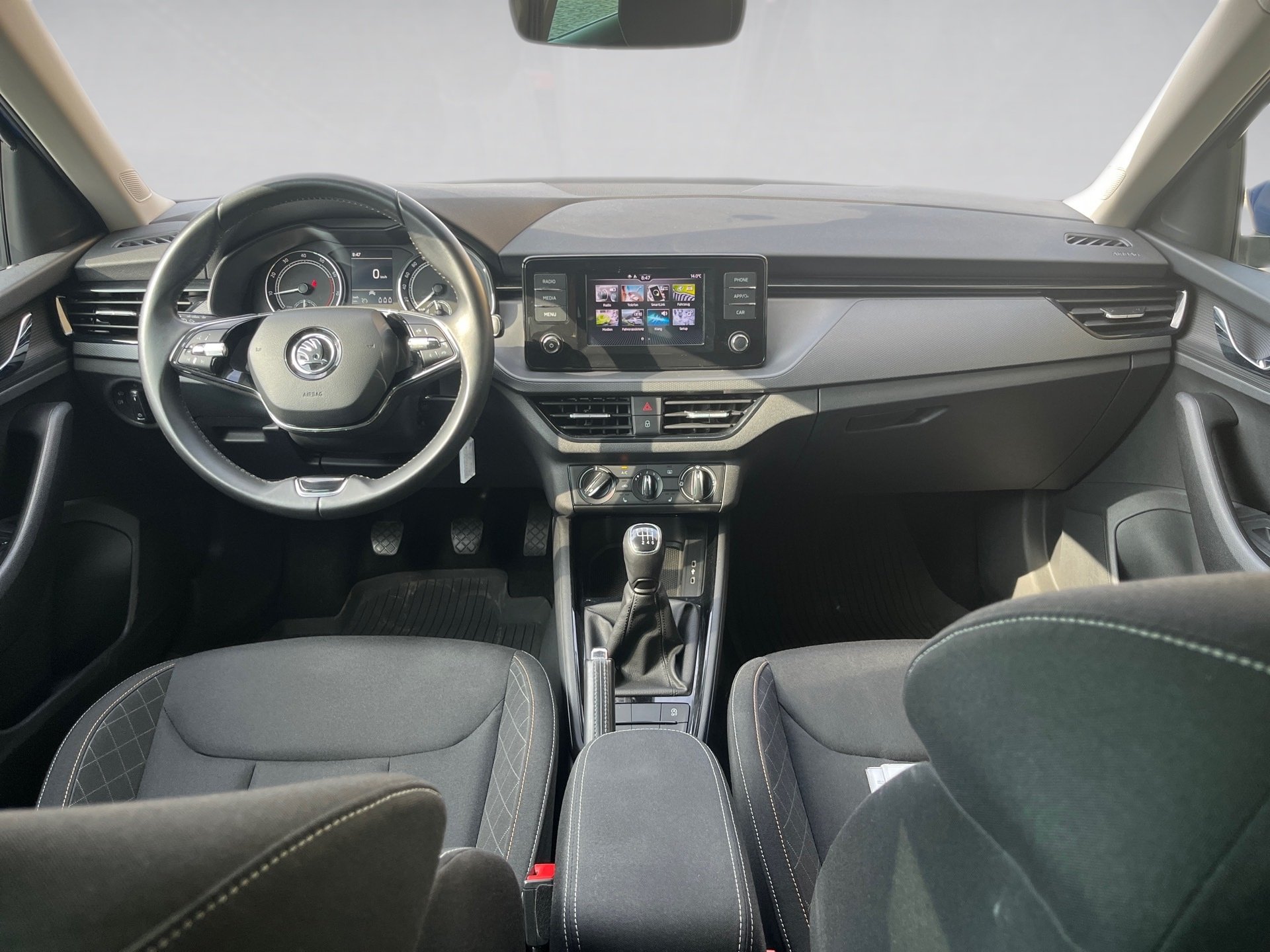 Kamiq AMBITION TSI+AHK+ALU 16+RÜCKFAHRKAMERA+SITZHEIZUNG+LED+KLIMA+SMART LINK