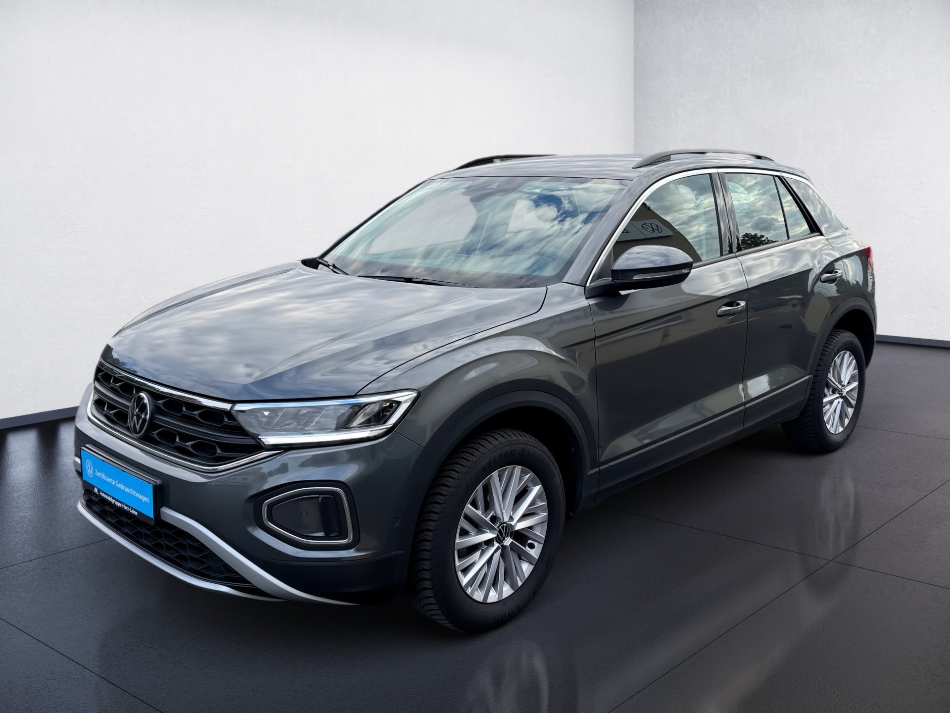 T-Roc LIFE TSI+ALU 16+AHK+PARK ASSIST+LED+APP CONNECT+KOMFORT+WINTERPAKET