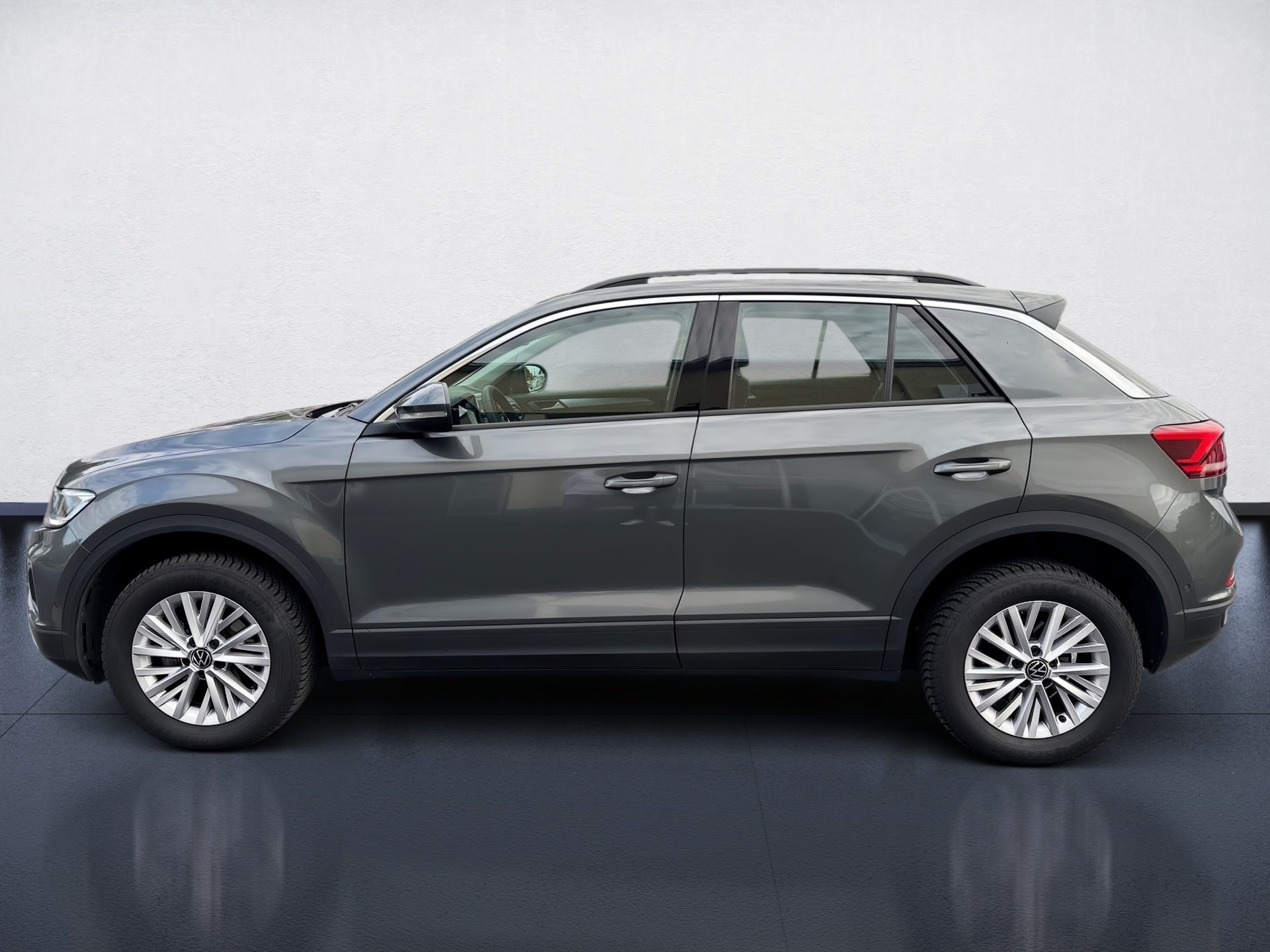 T-Roc LIFE TSI+ALU 16+AHK+PARK ASSIST+LED+APP CONNECT+KOMFORT+WINTERPAKET