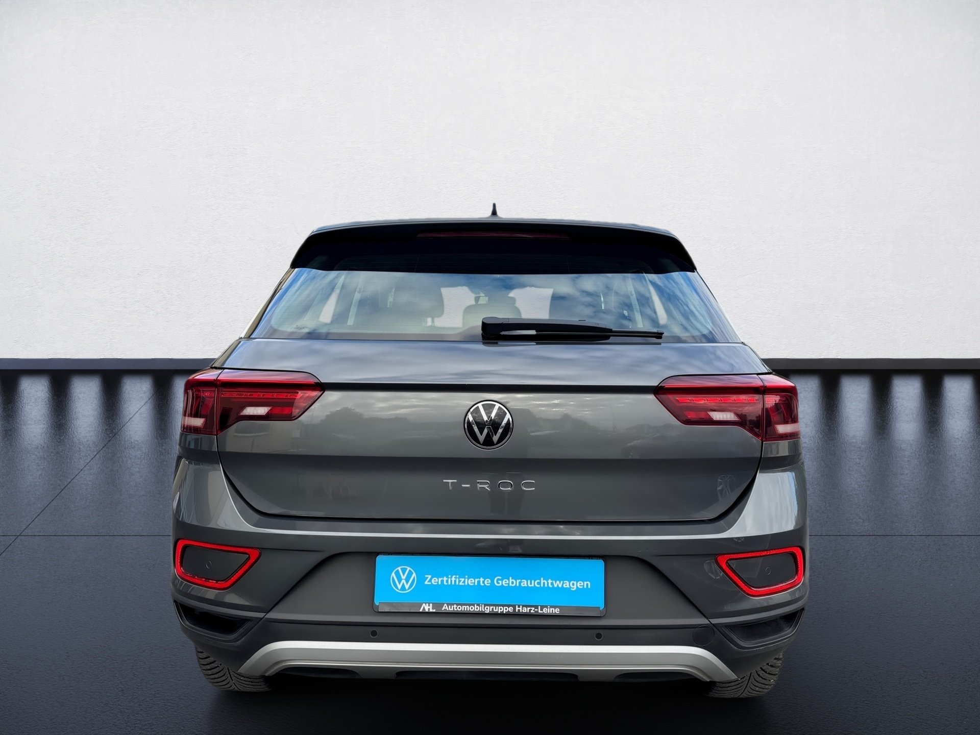 T-Roc LIFE TSI+ALU 16+AHK+PARK ASSIST+LED+APP CONNECT+KOMFORT+WINTERPAKET