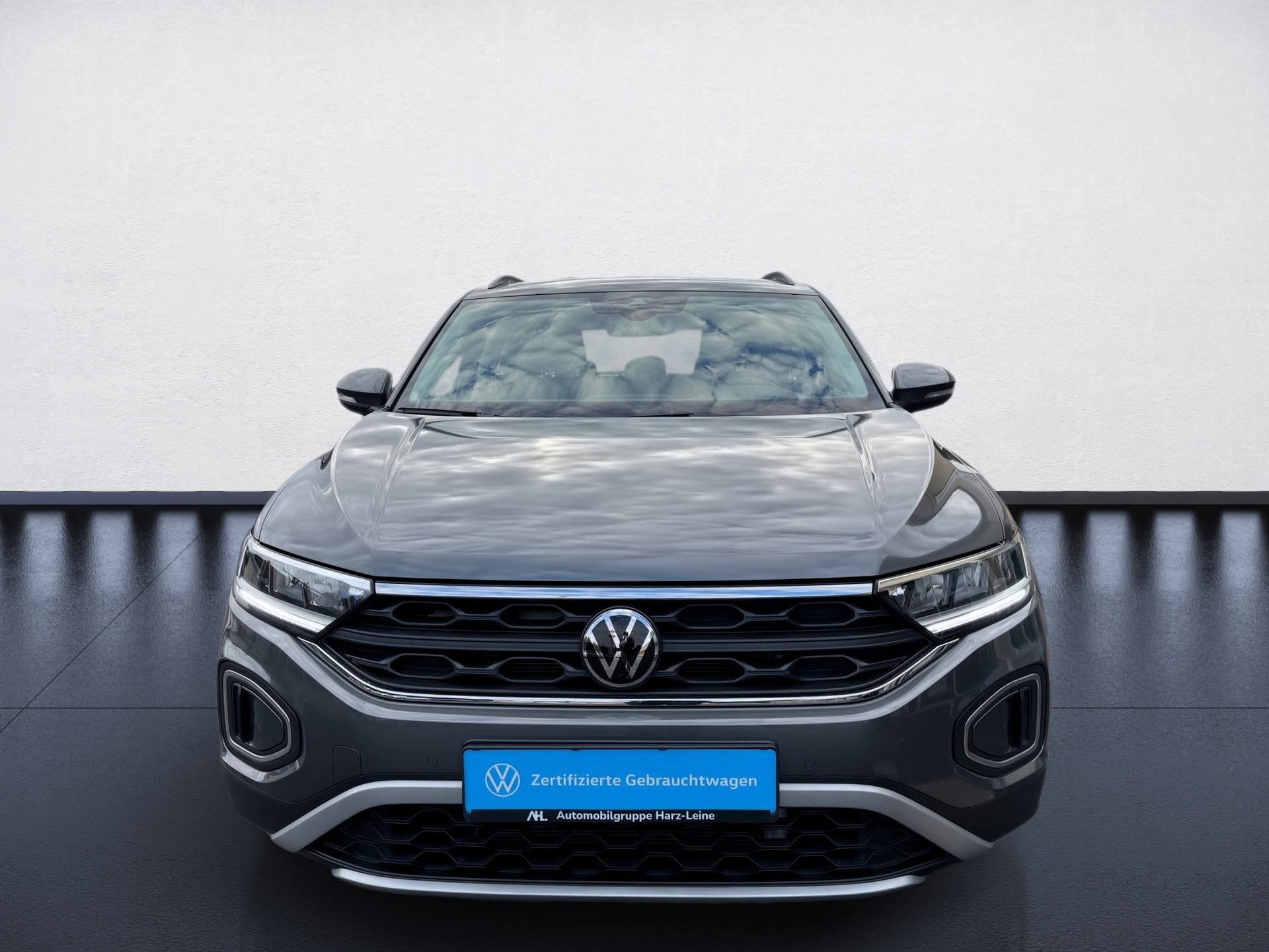T-Roc LIFE TSI+ALU 16+AHK+PARK ASSIST+LED+APP CONNECT+KOMFORT+WINTERPAKET