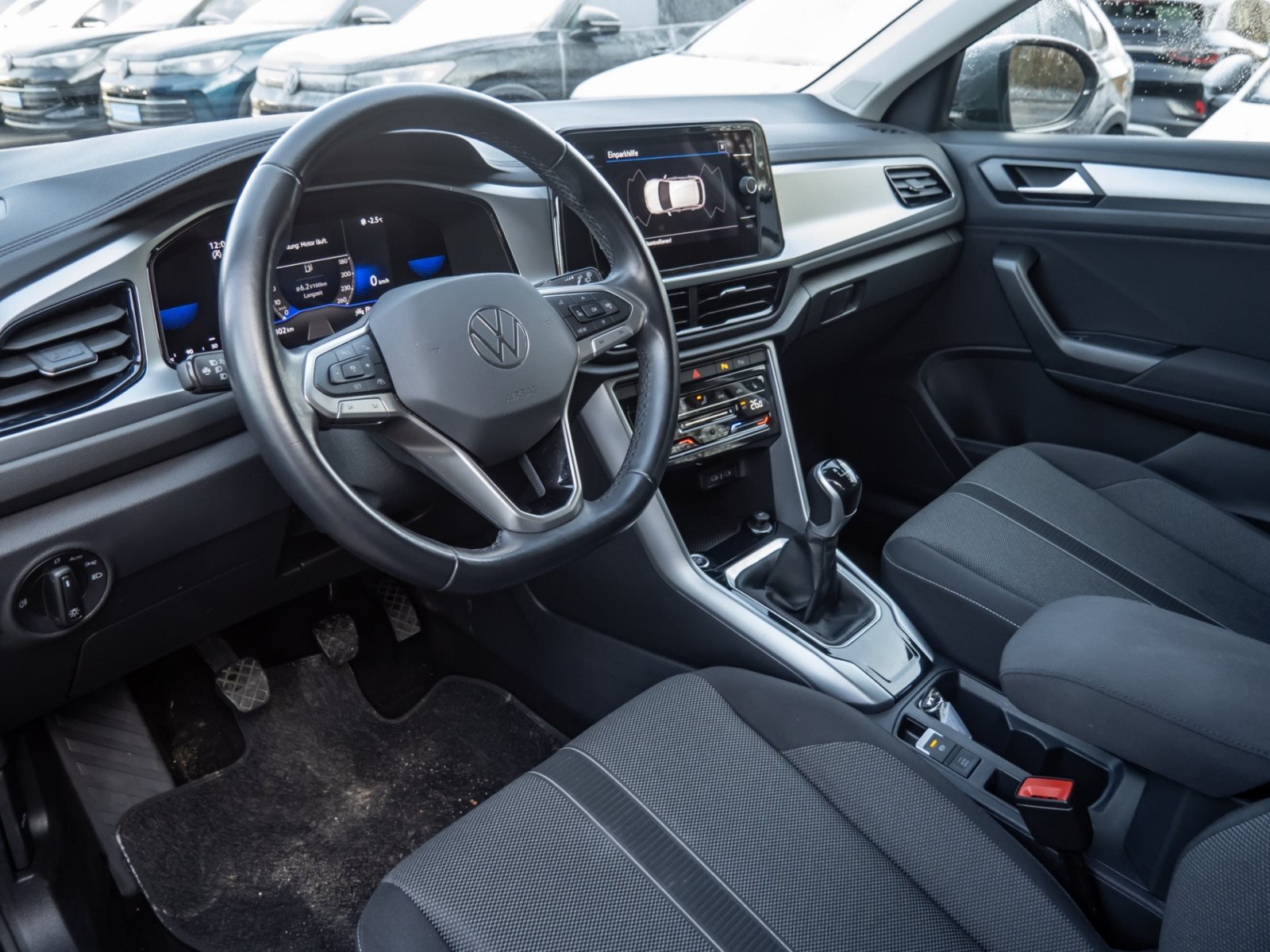 T-Roc LIFE TSI+ALU 16+KEYLESS+TRAVEL ASSIST+LED+KLIMA+APP CONNECT+SIDE ASSIST