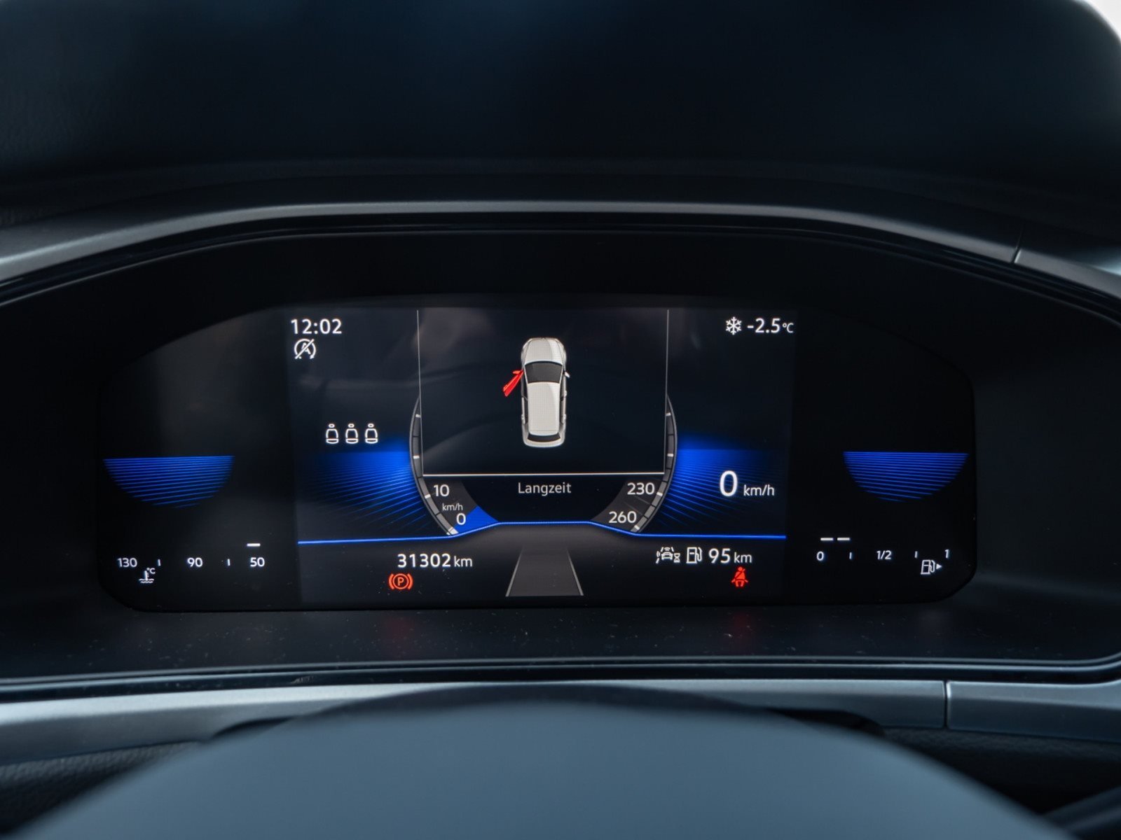 T-Roc LIFE TSI+ALU 16+KEYLESS+TRAVEL ASSIST+LED+KLIMA+APP CONNECT+SIDE ASSIST