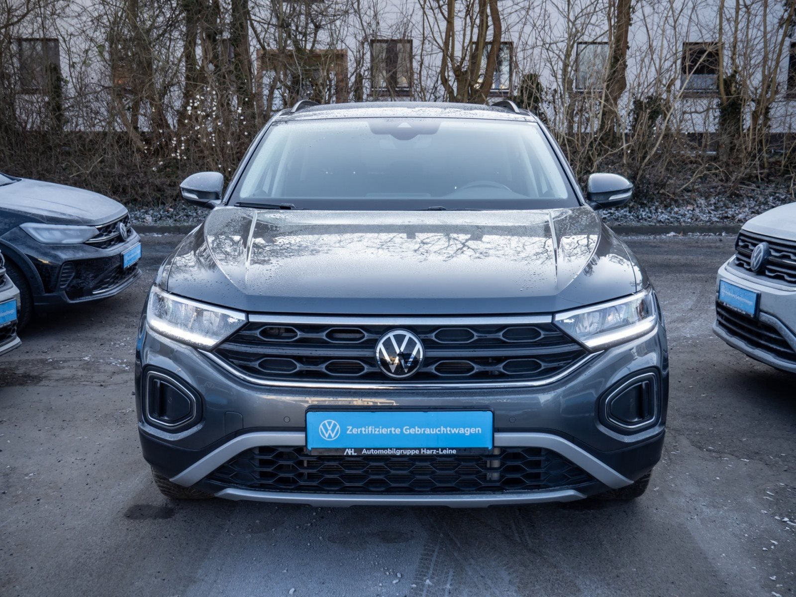 T-Roc LIFE TSI+ALU 16+KEYLESS+TRAVEL ASSIST+LED+KLIMA+APP CONNECT+SIDE ASSIST