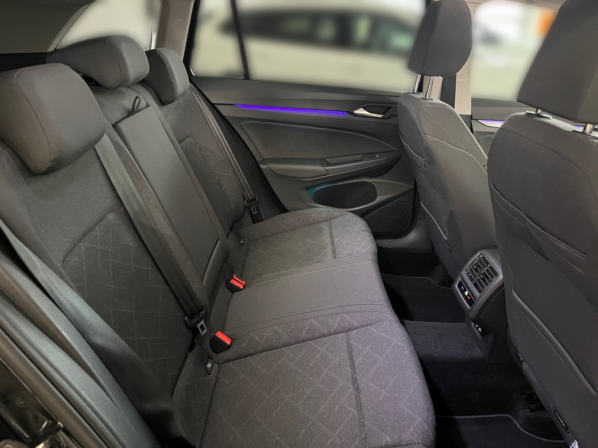 Golf VIII Variant LIFE TDI DSG+ALU 16+AHK+PANO+RÜCKFAHRKAMERA+ERGOACTIVE+TOP-PAKET+TRAVEL