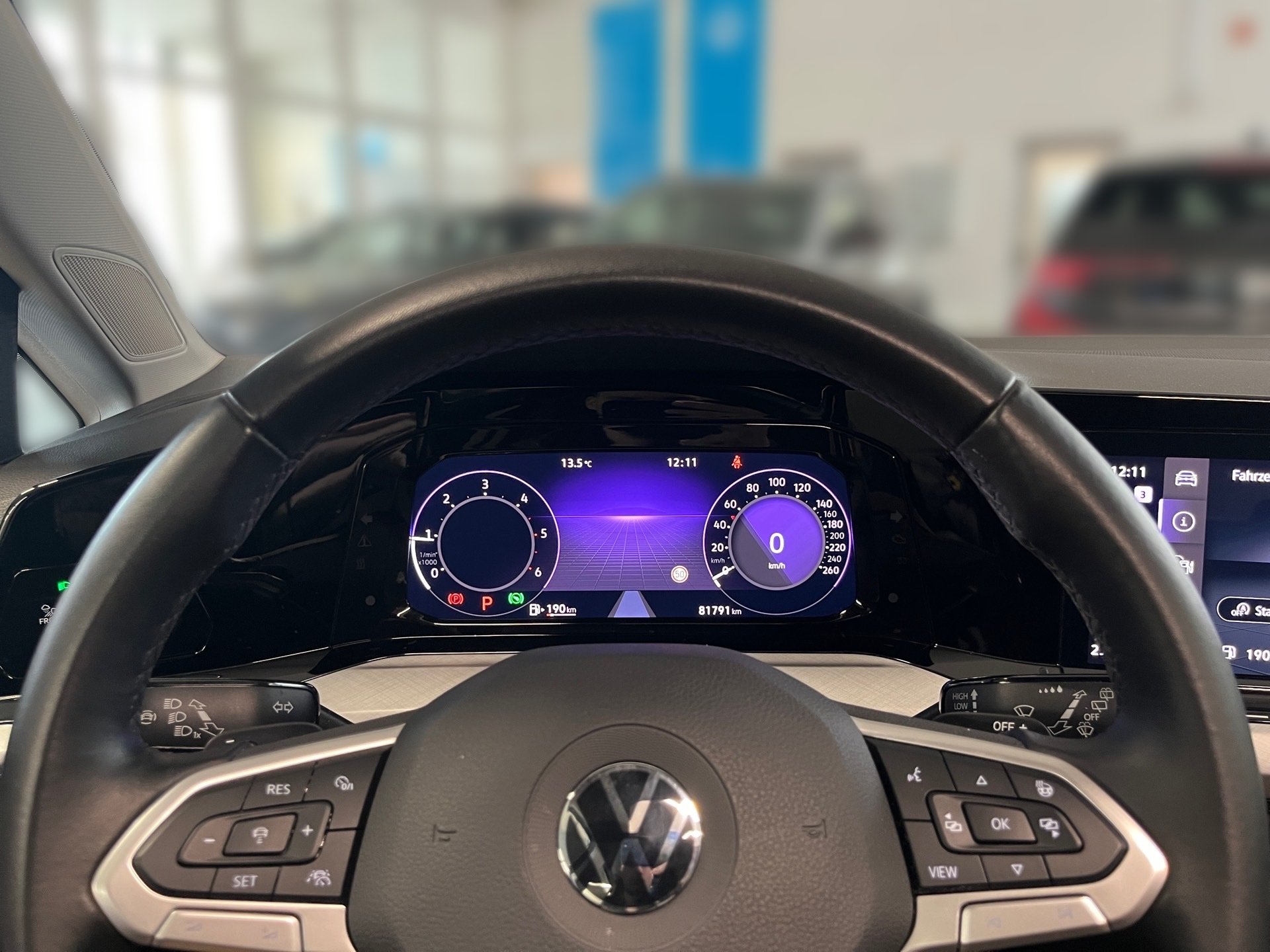 Golf VIII Variant LIFE TDI DSG+ALU 16+AHK+PANO+RÜCKFAHRKAMERA+ERGOACTIVE+TOP-PAKET+TRAVEL