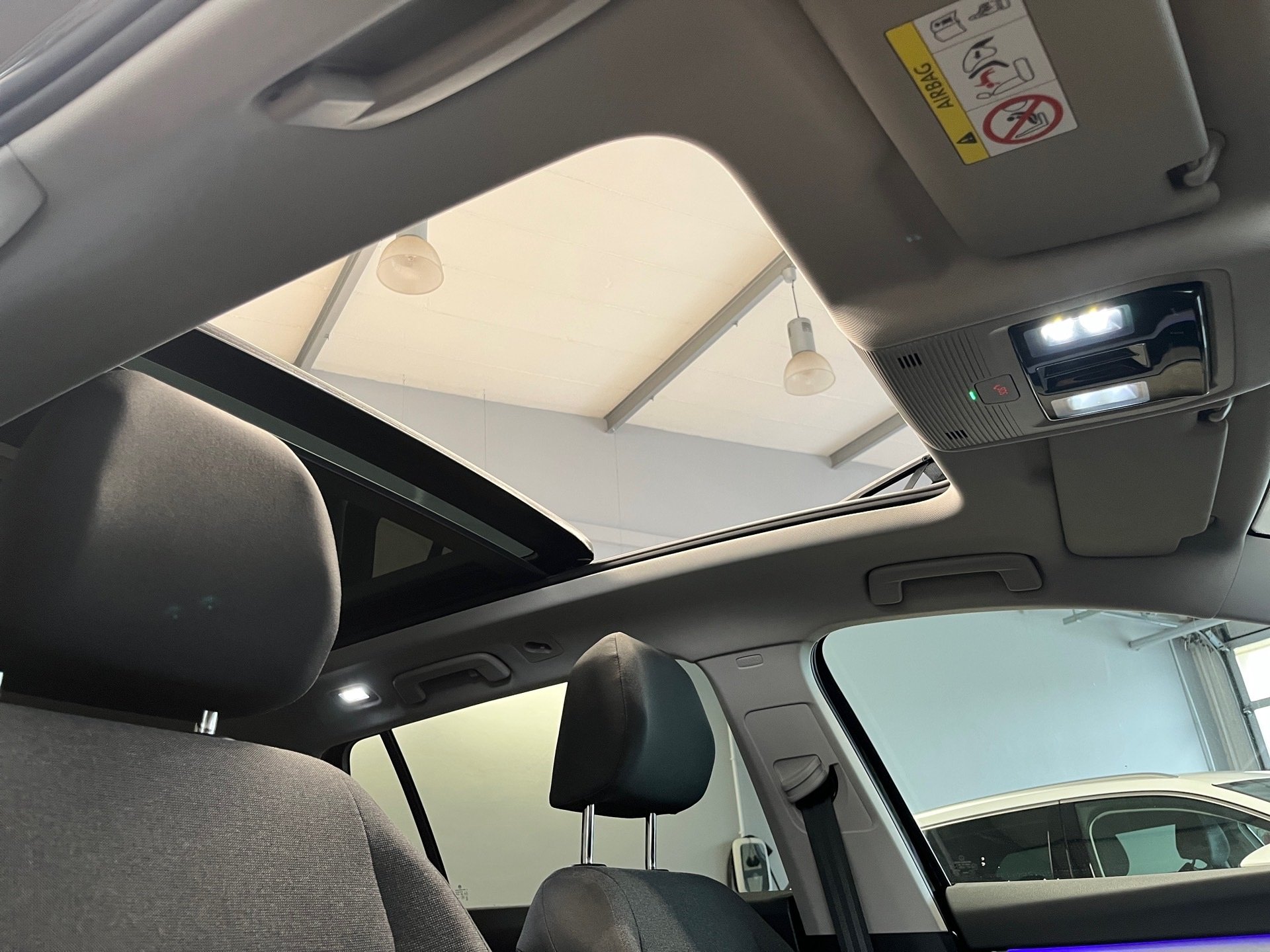 Golf VIII Variant LIFE TDI DSG+ALU 16+AHK+PANO+RÜCKFAHRKAMERA+ERGOACTIVE+TOP-PAKET+TRAVEL