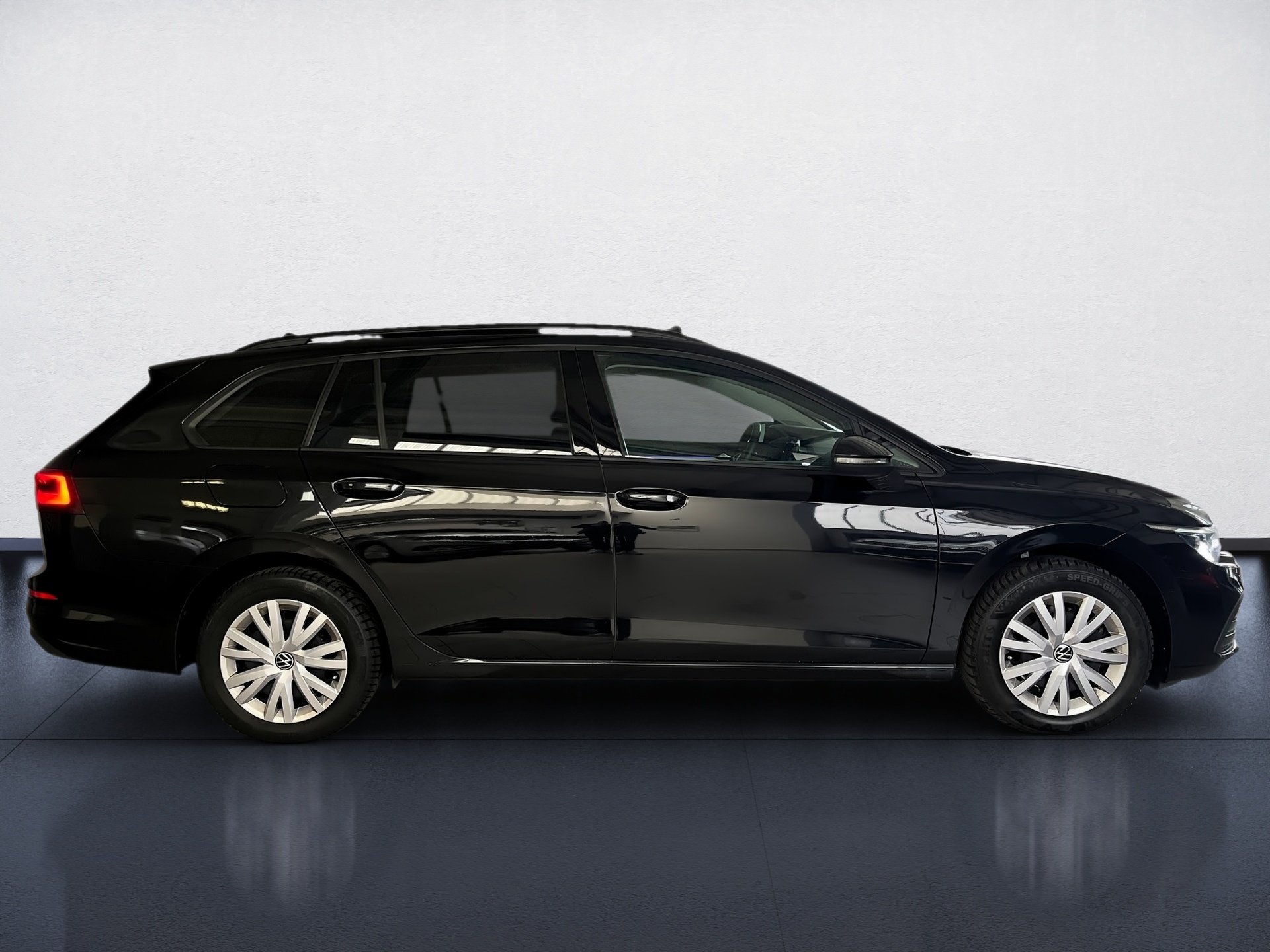 Golf VIII Variant LIFE TDI DSG+ALU 16+AHK+PANO+RÜCKFAHRKAMERA+ERGOACTIVE+TOP-PAKET+TRAVEL