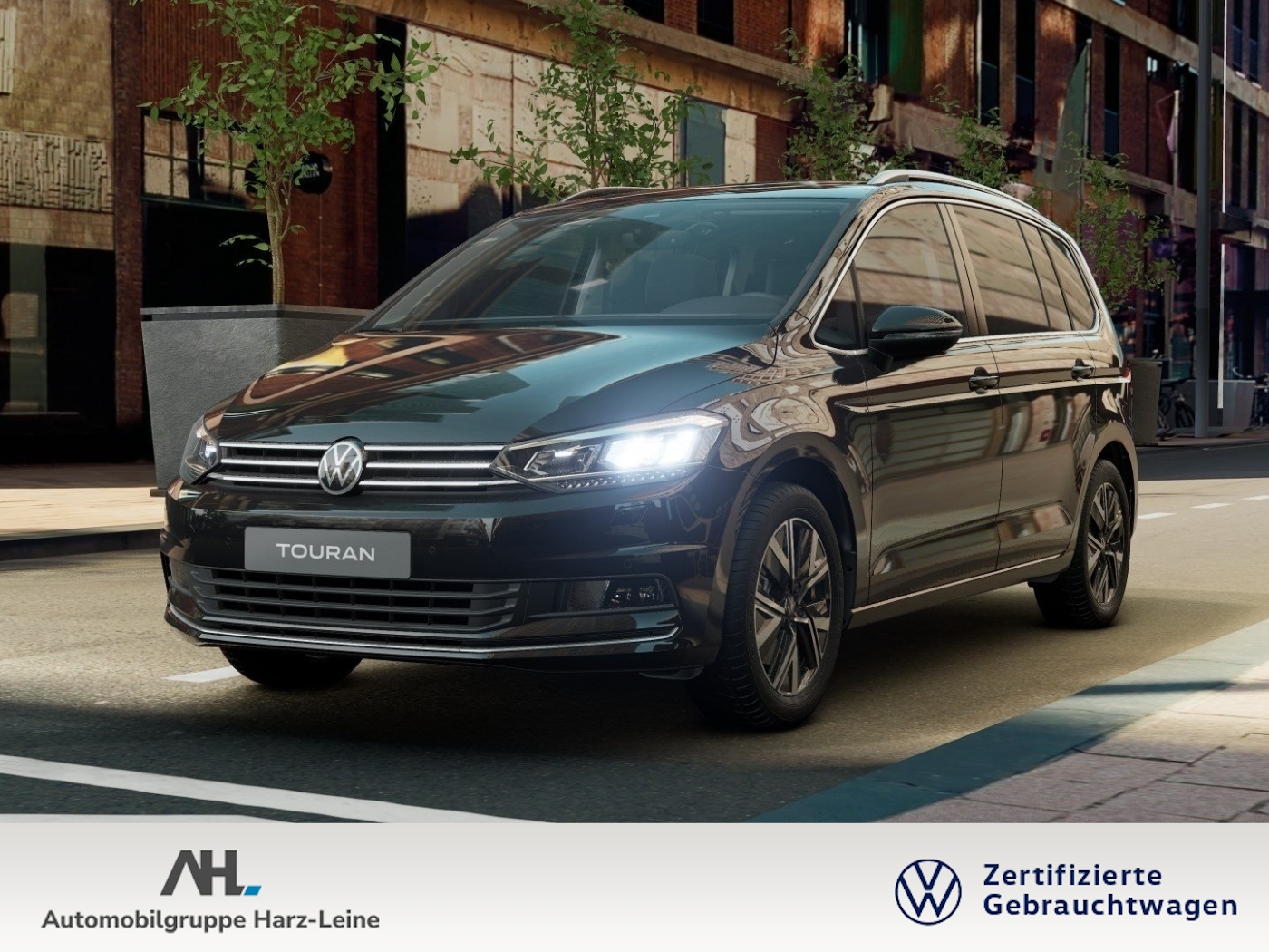 Touran HIGHLINE TSI DSG+ALU 17+7 SITZER+LED+ACC+NAVI+SIDE ASSIST+RÜCKFAHRKAMERA