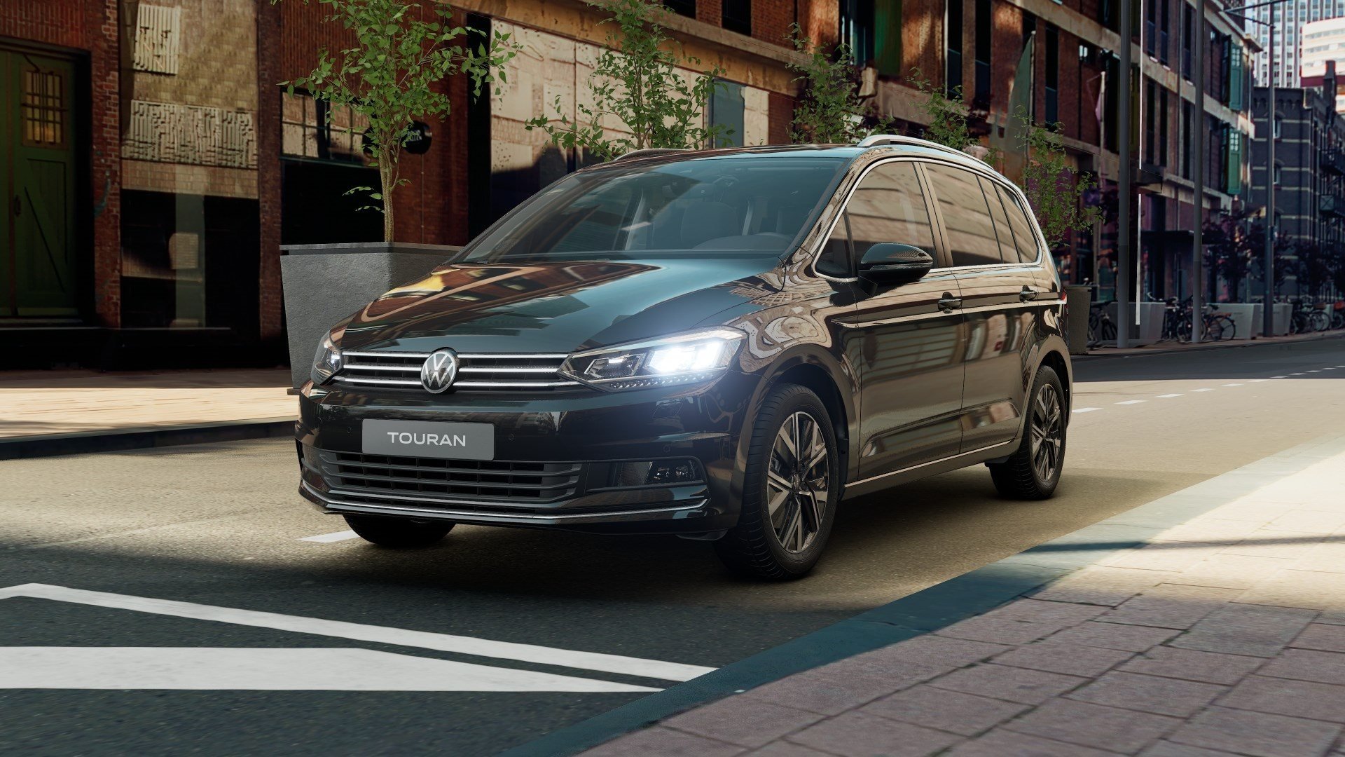 Touran HIGHLINE TSI DSG+ALU 17+7 SITZER+LED+ACC+NAVI+SIDE ASSIST+RÜCKFAHRKAMERA