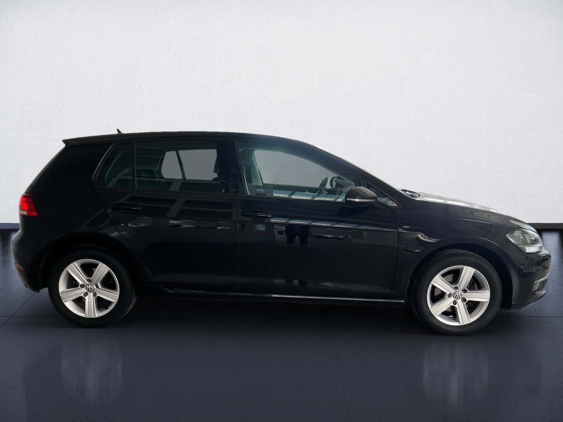 Golf VII JOIN TSI+ALU 16+SITZHEIZUNG+NAVI+EINPARKHILFE+KLIMA+USB+FRONT ASSIST